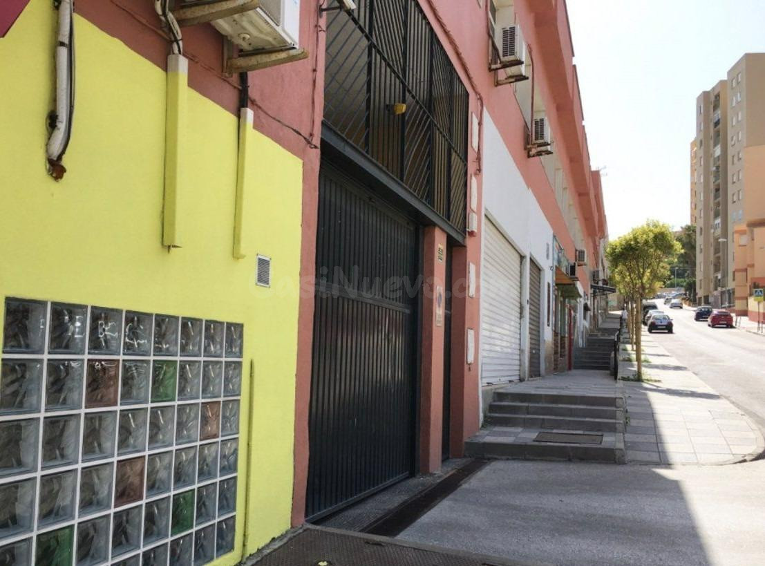 Se Alquila Plaza de Garaje cerrada en Edificio Aurora II - foto 4