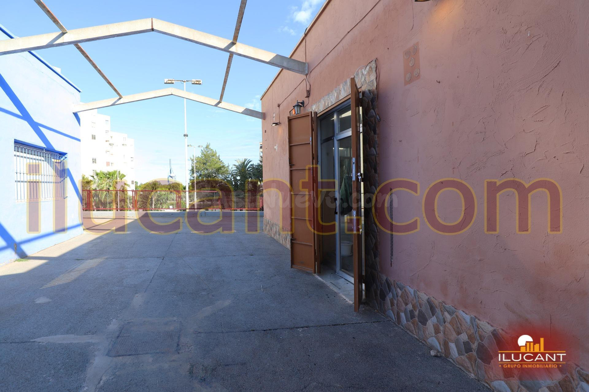 Local comercial 67m² en venta - San Gabriel - foto 3