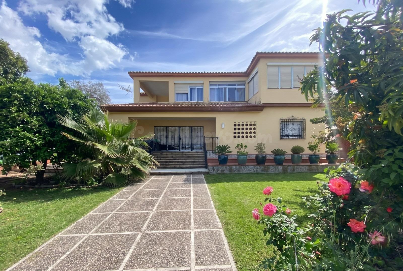 CHALET A LA VENTA CON PISCINA EN EL RINCONCILLO Y PARCELA DE - foto 5