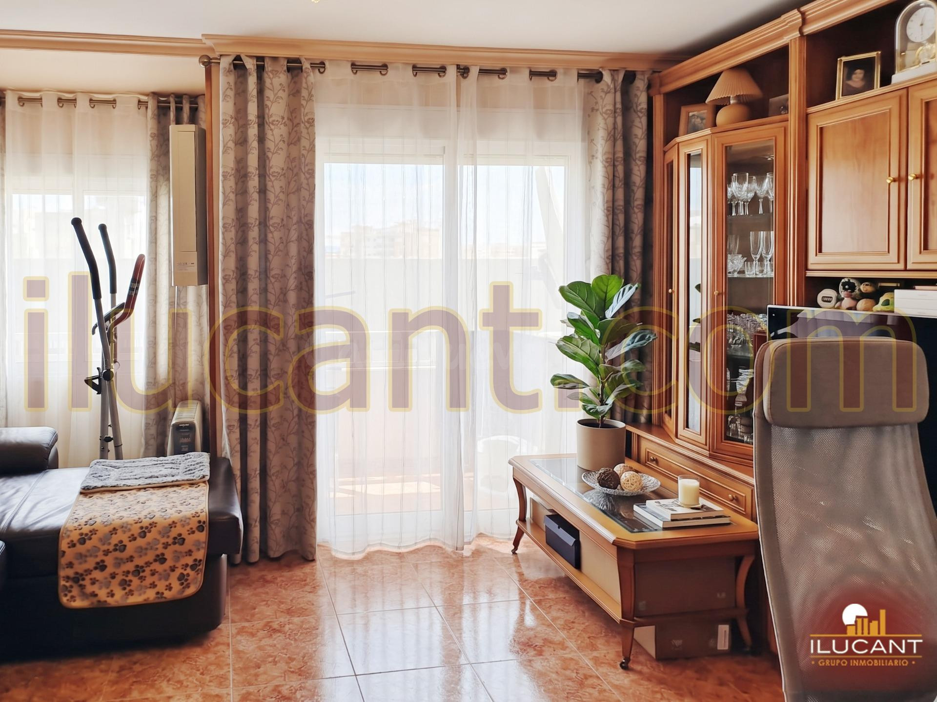 San Agustín: Encantadora vivienda, reformada, amplia y luminosa.