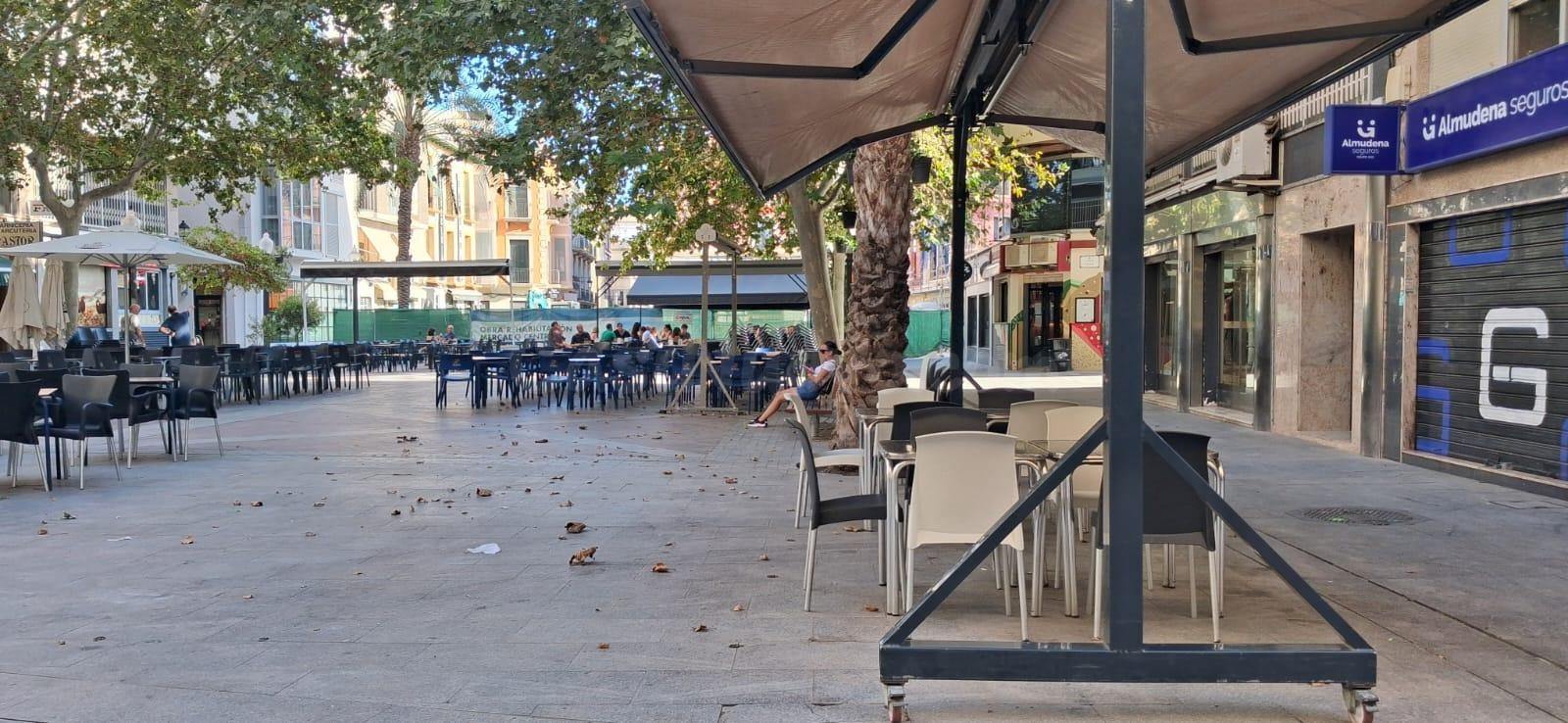 LOCAL CENTRO ALQUILER - JUNTO PLAZA LAS FLORES - foto 4