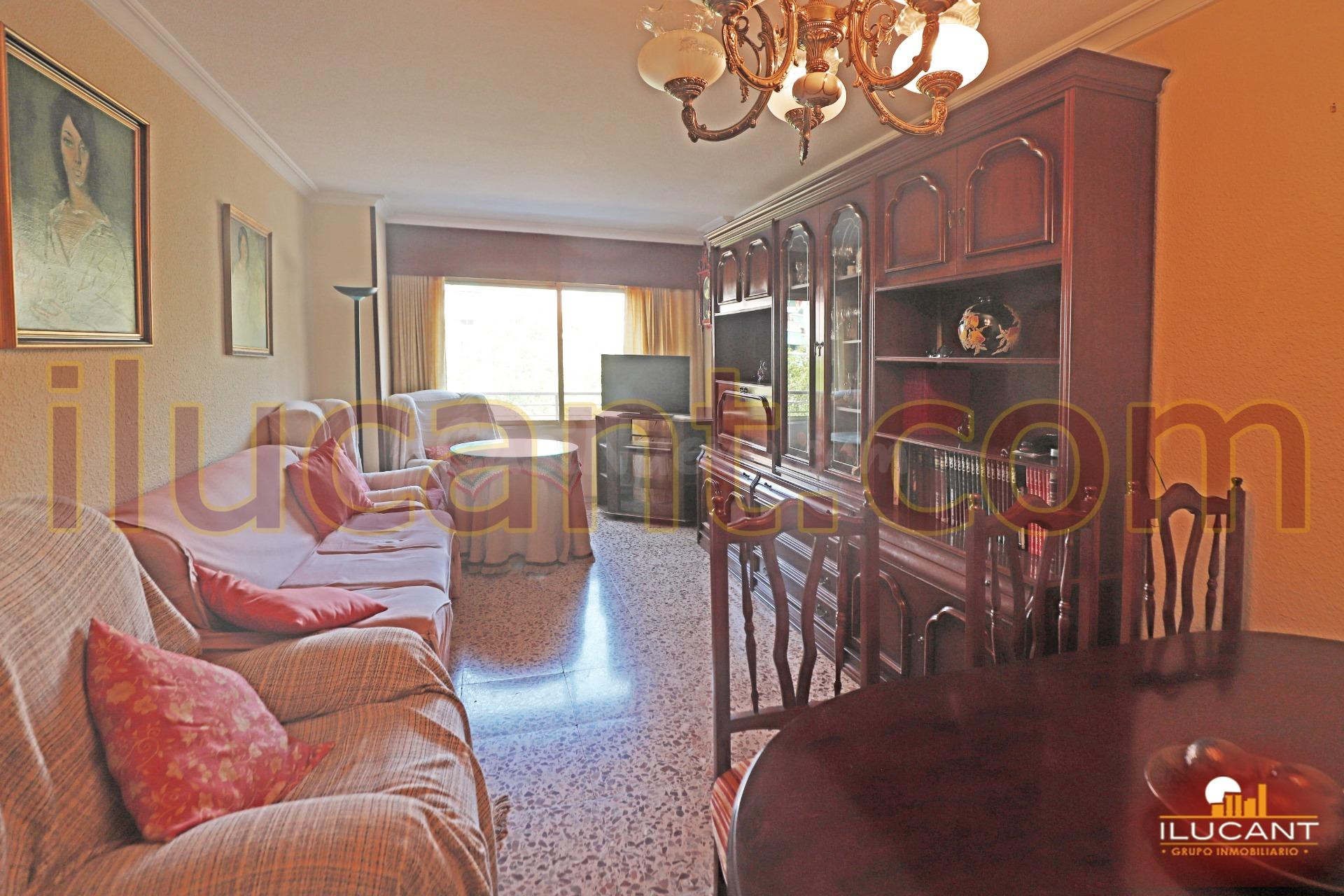 Carolinas Altas-Balcon- Patio de 14m2 - Luminoso- Amplio-Pla - foto 3