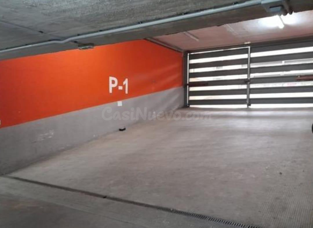 Plaza de Garaje junto a la Glorieta Amadora - foto 2