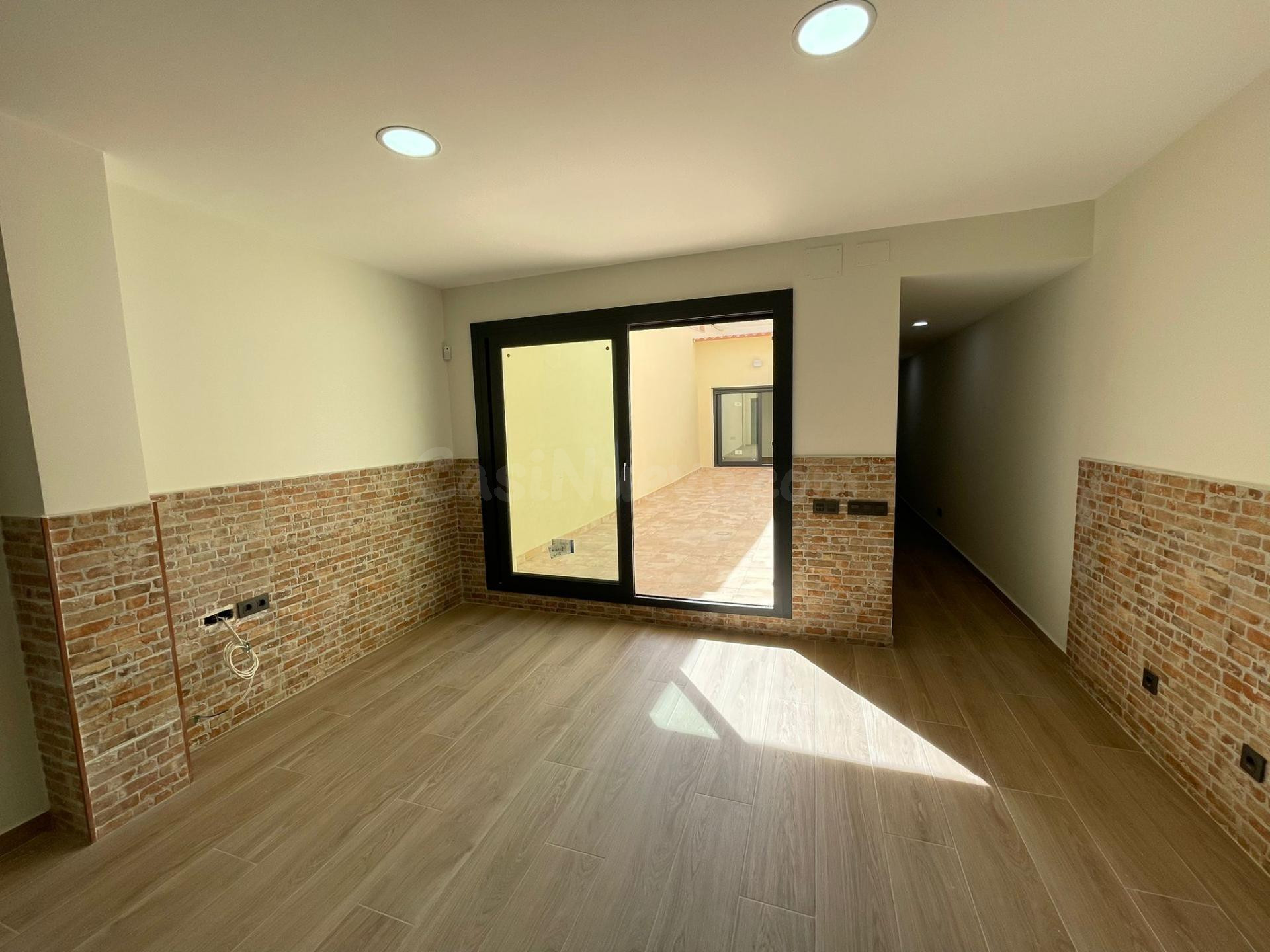 PLANTA BAJA CON PATIO EN CA N'AURELL - foto 3