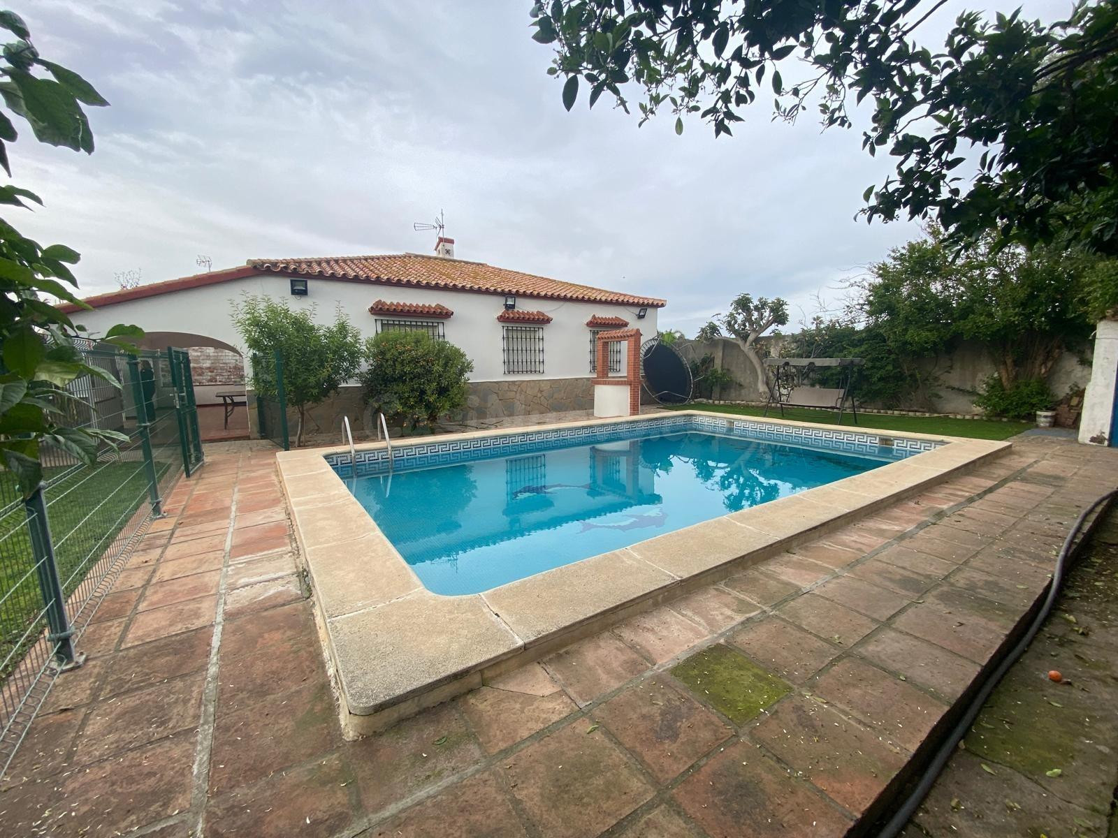 Encantadora vivienda en planta baja en parcela de 610 metros