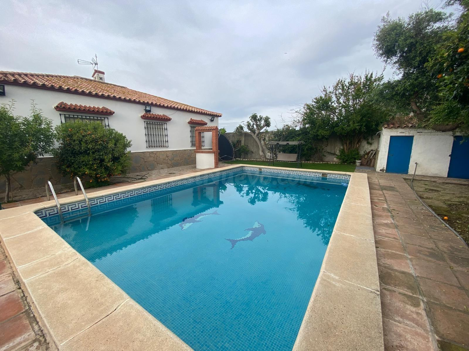 Encantadora vivienda en planta baja en parcela de 610 metros - foto 2