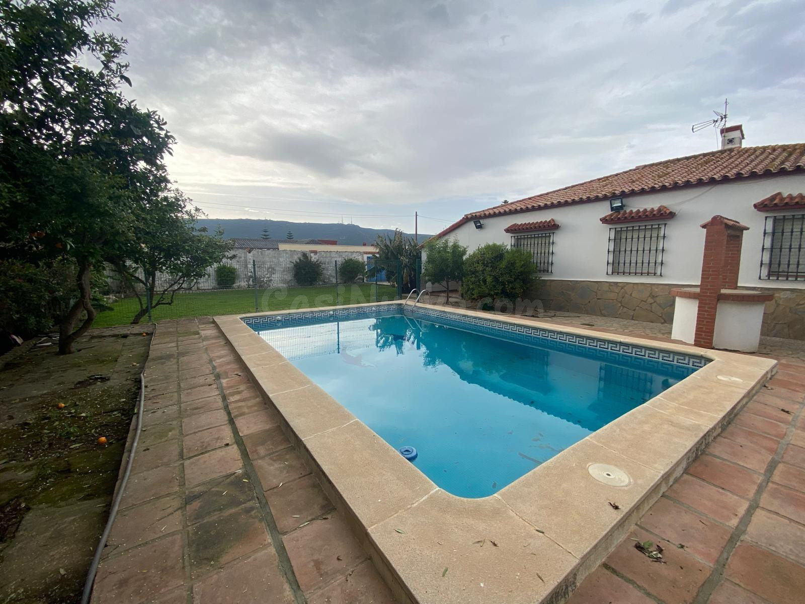 Encantadora vivienda en planta baja en parcela de 610 metros - foto 3