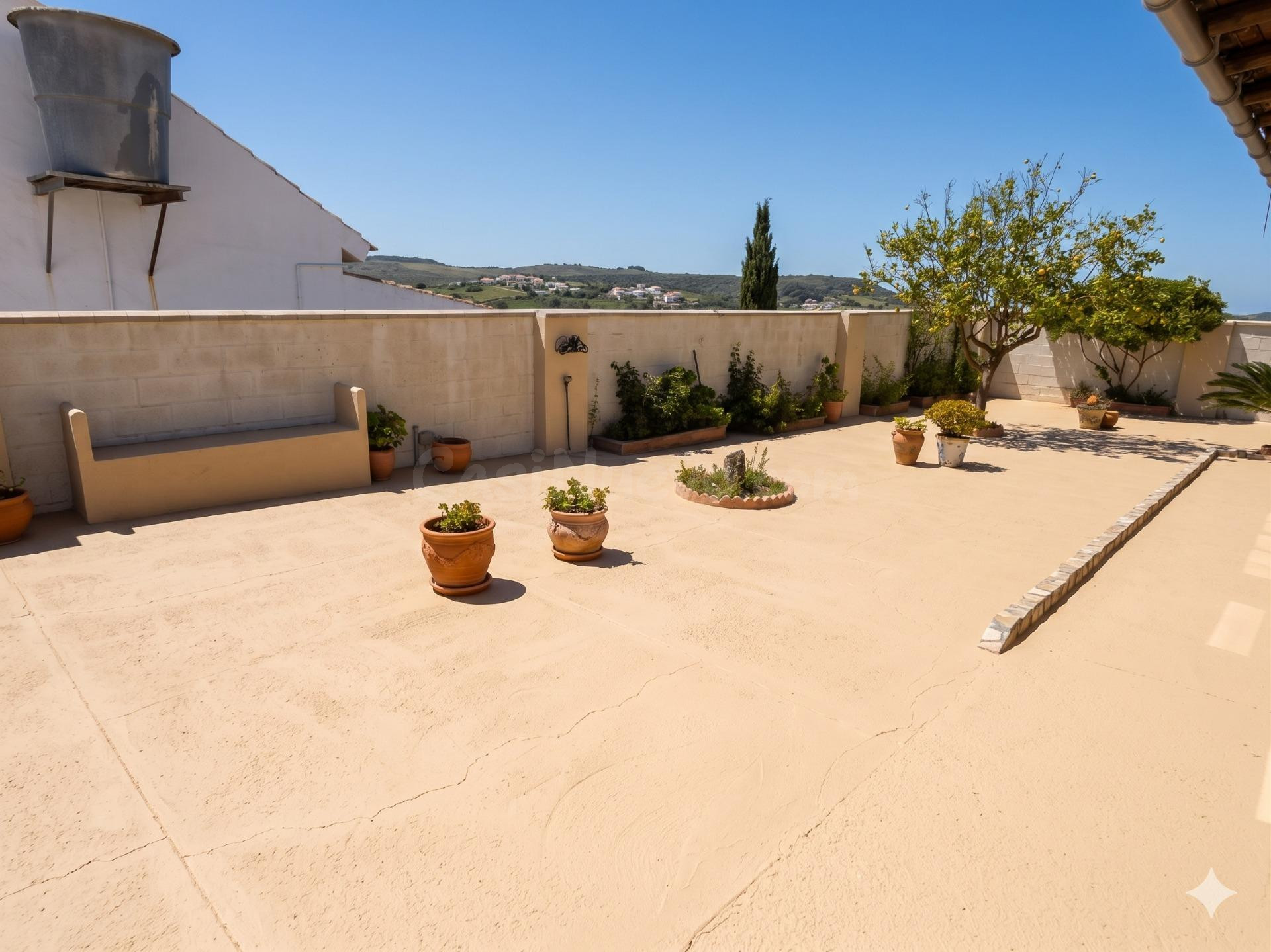 Amplio Chalet en Barbate, Zona La Breña - Ideal para Familia - foto 3
