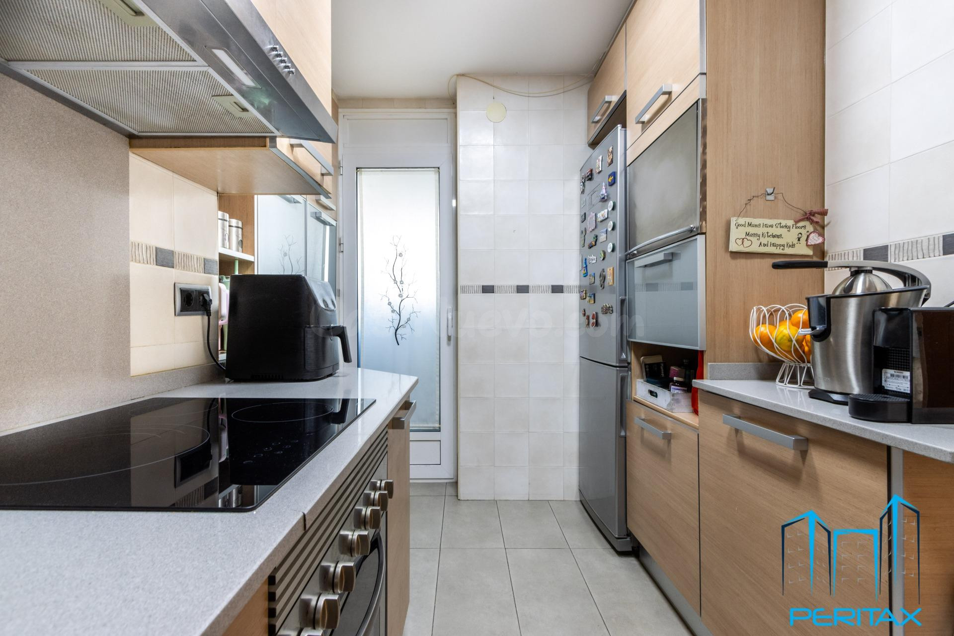 Vivir en “El Barco” de Sabadell: vivienda reformada con pisc - foto 5