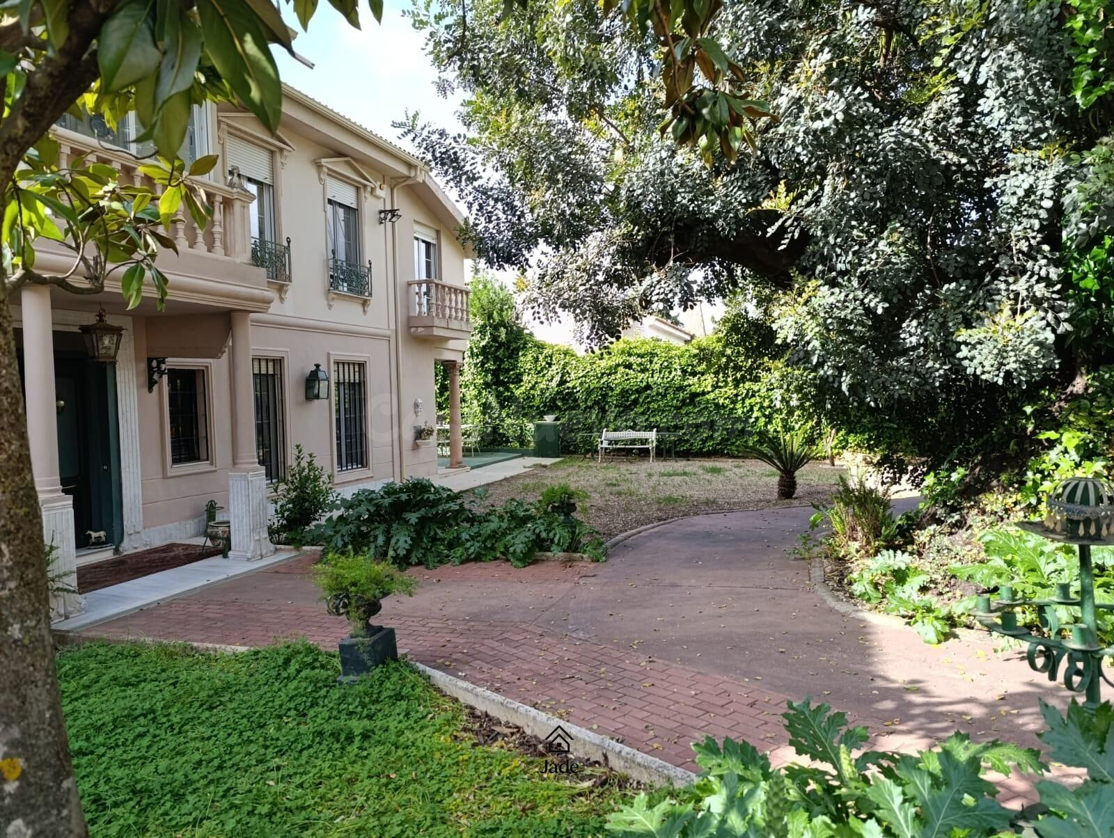 Elegante villa de estilo mediterraneo en la zona del Brillante / La salle