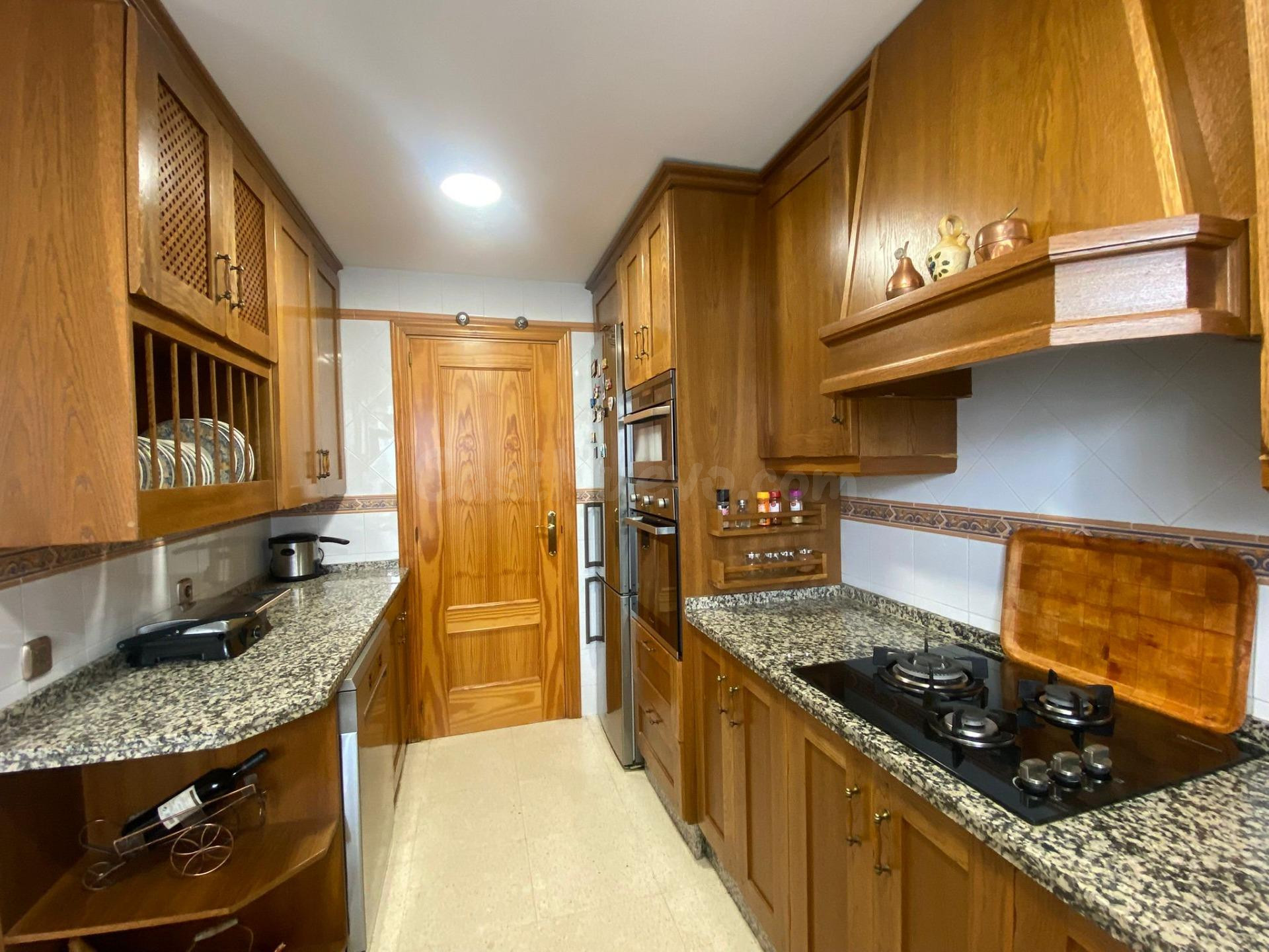 Hermosa casa en Santa Margarita con calidades de alta gama - foto 3