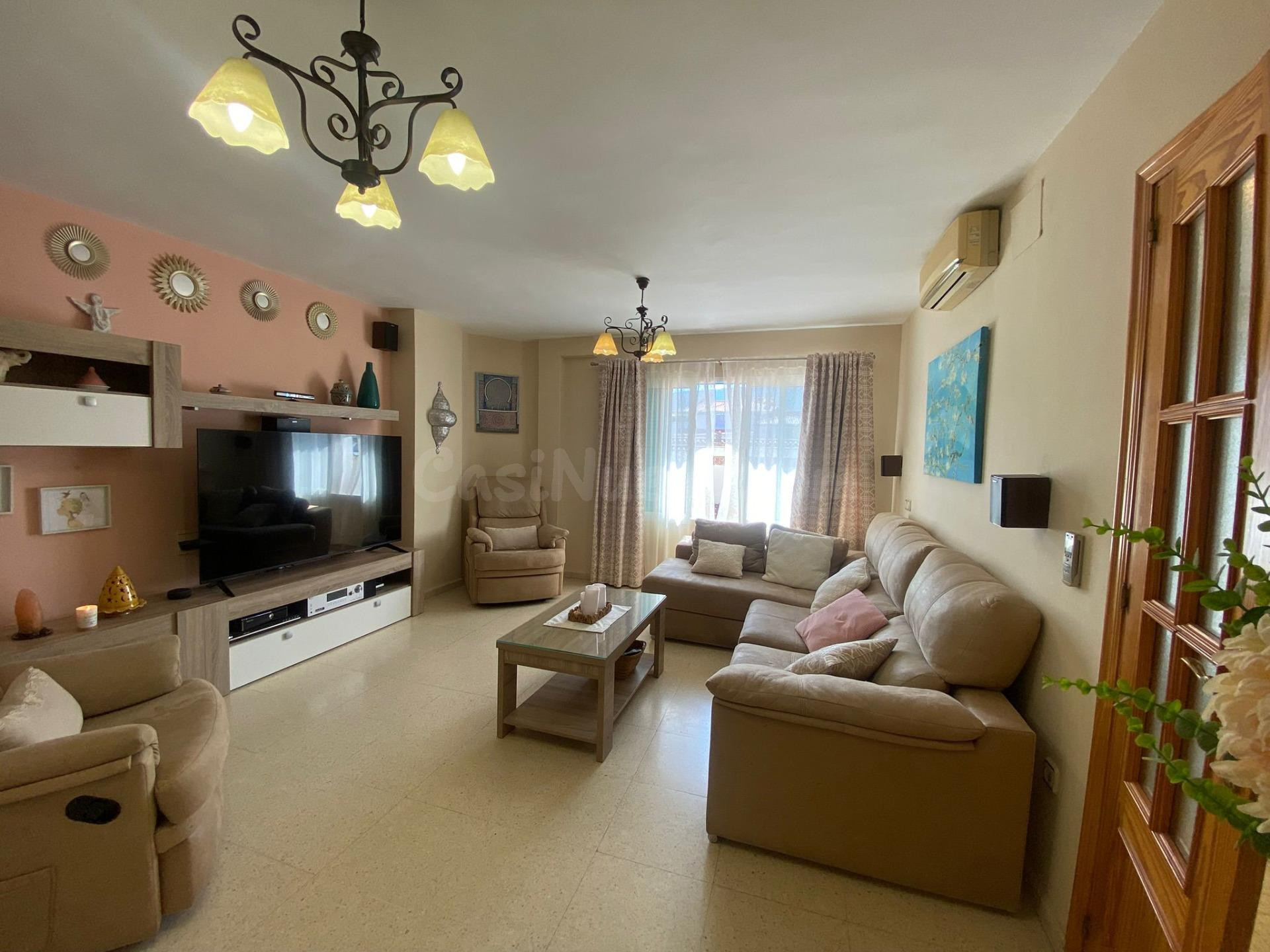 Hermosa casa en Santa Margarita con calidades de alta gama - foto 5
