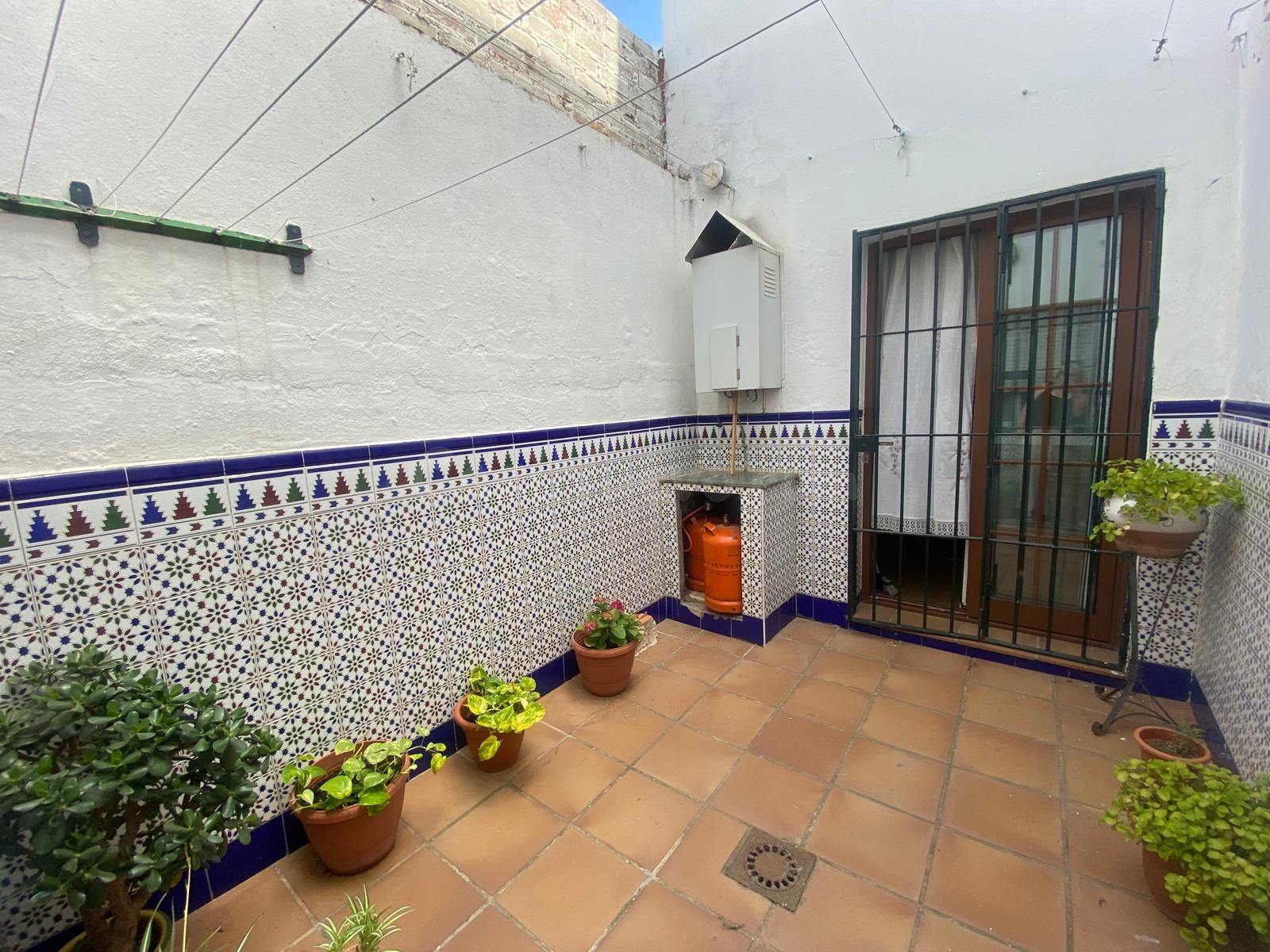 ACOGEDOR PISO ESTILO CLASICO - foto 4