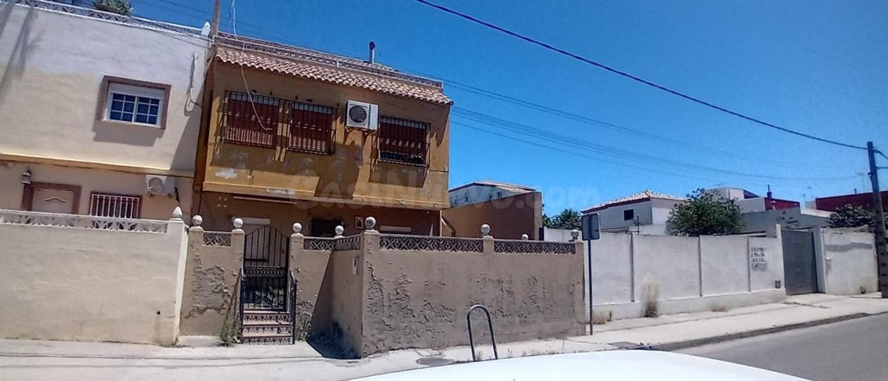 ADOSADO EN VENTA EN EL COBRE