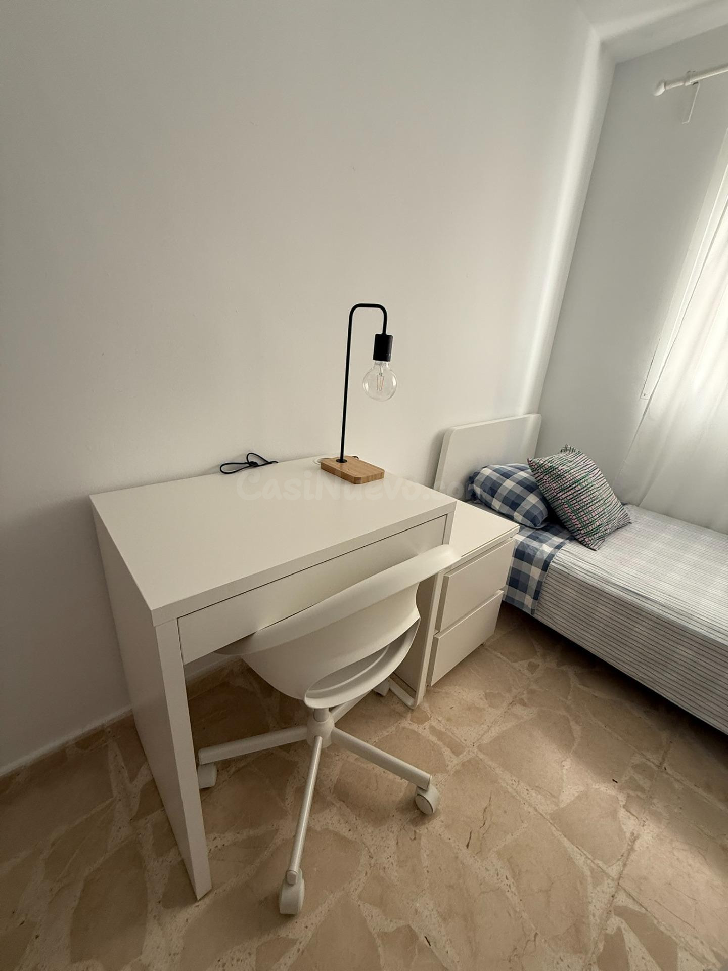 ENCANTADOR APARTAMENTO COMPLETAMENTE REFORMADO EN SOTOGRANDE - foto 4