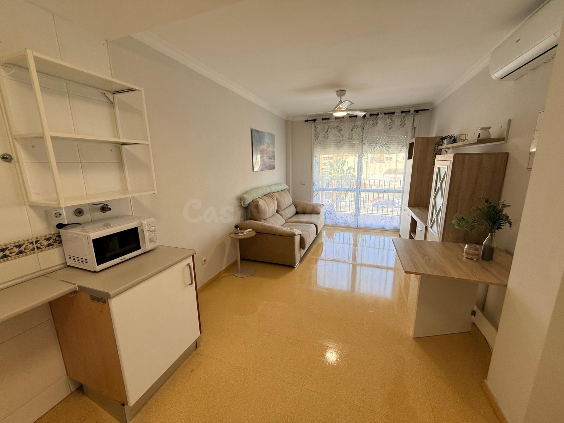 Espectacular apartamento a tan solo 200 metros de la playa e - foto 4