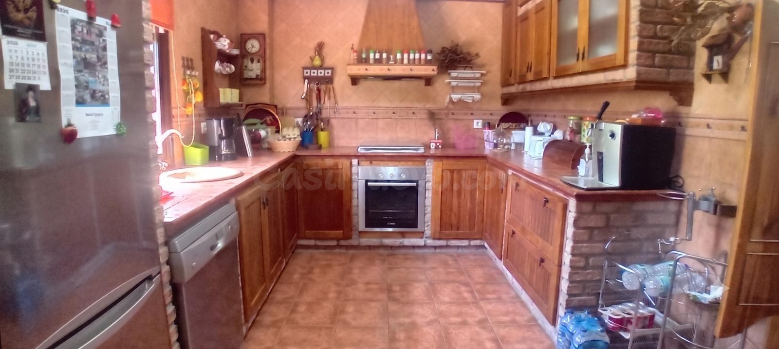 Chalet con 2000m2 de parcela en San Roque - foto 4