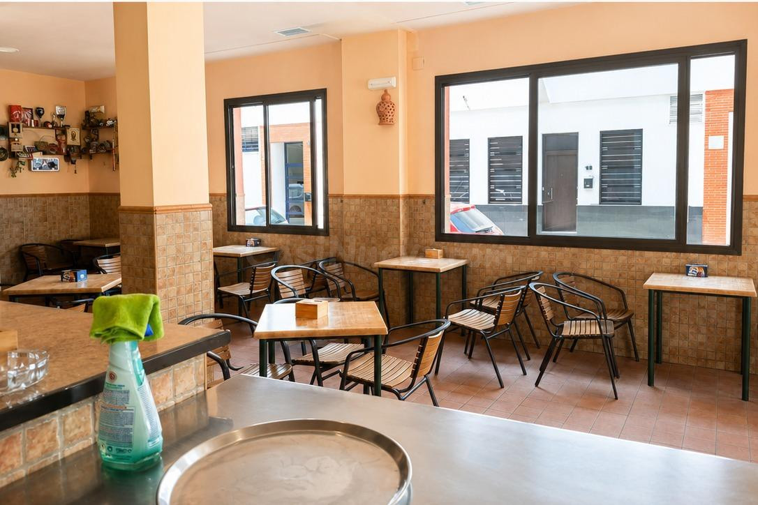 Local comercial en zona Levante - cairo!!! - foto 2