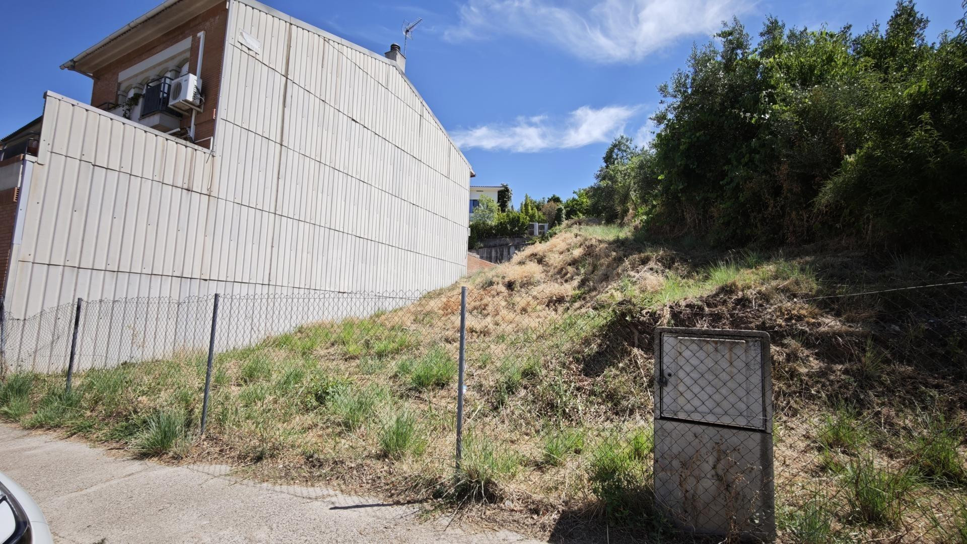 Terreno de 314 m2 en Sentmenat - foto 2