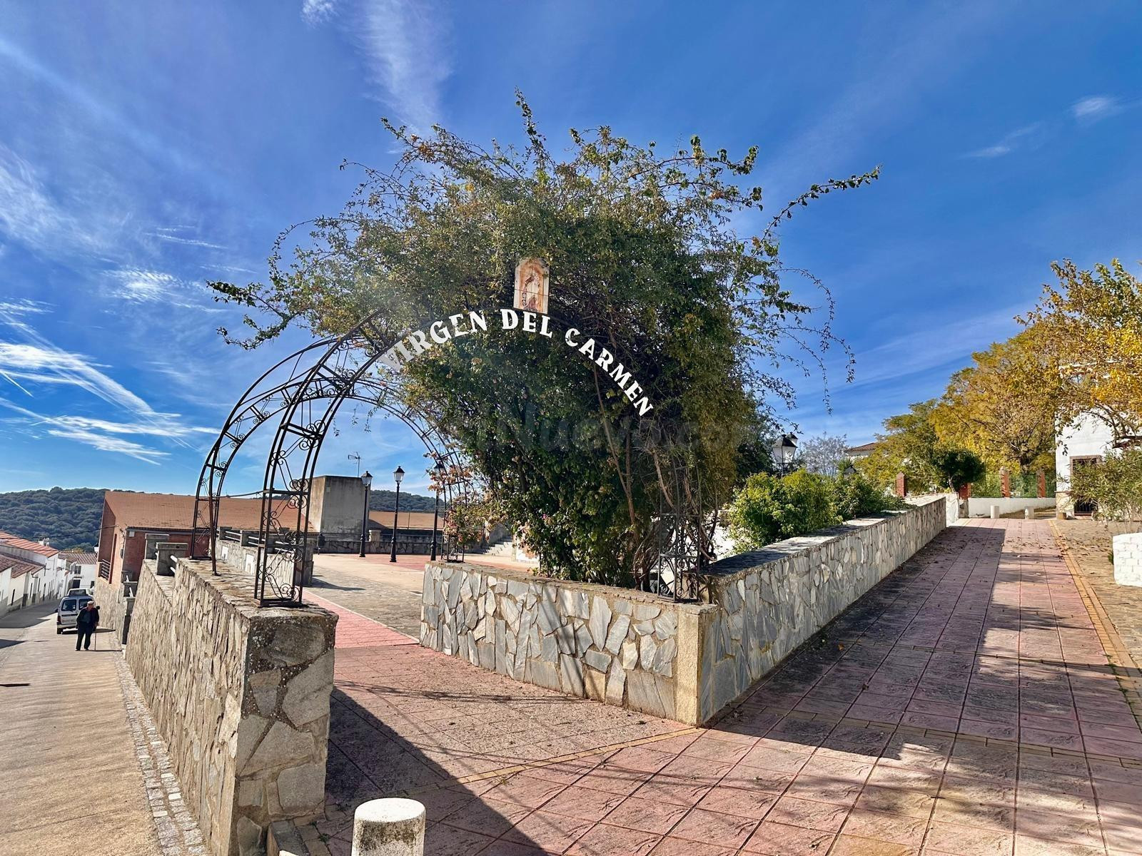 Casa reformada, 6 habitaciones y patio en Fuente Obejuna - foto 4