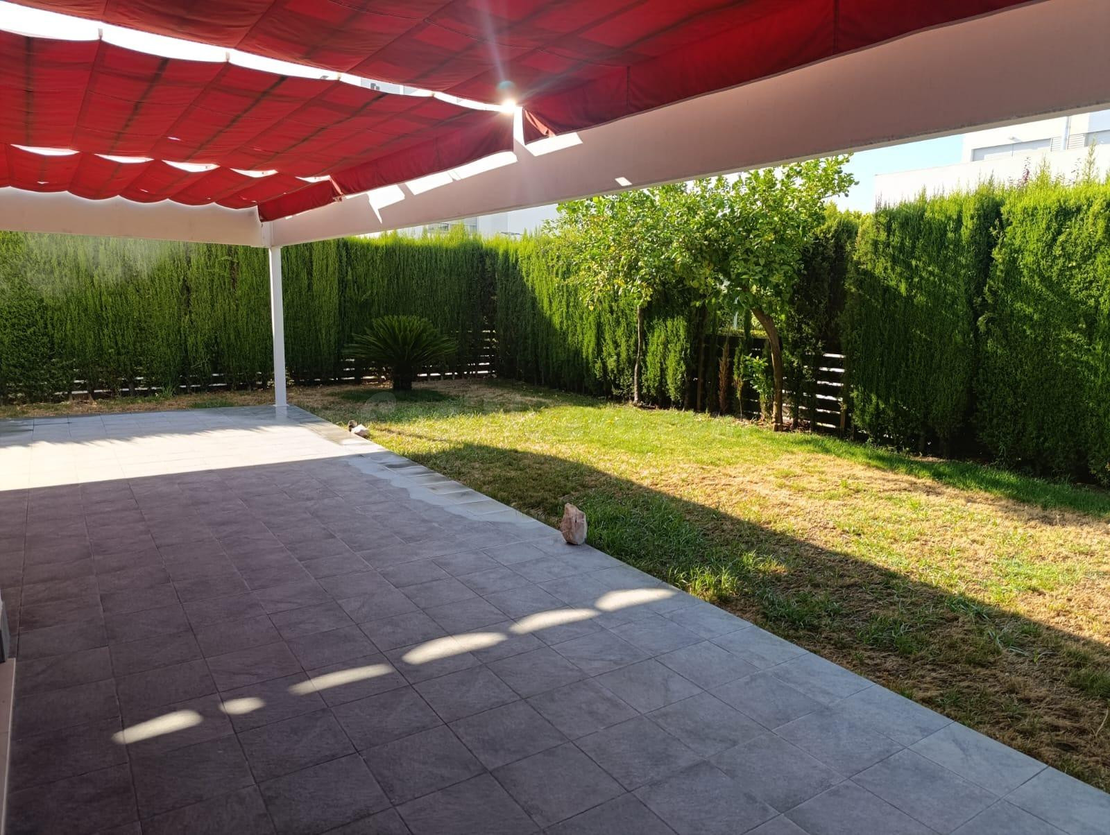 Piso en Planta baja con jardín en zona de Turruñuelos - foto 3