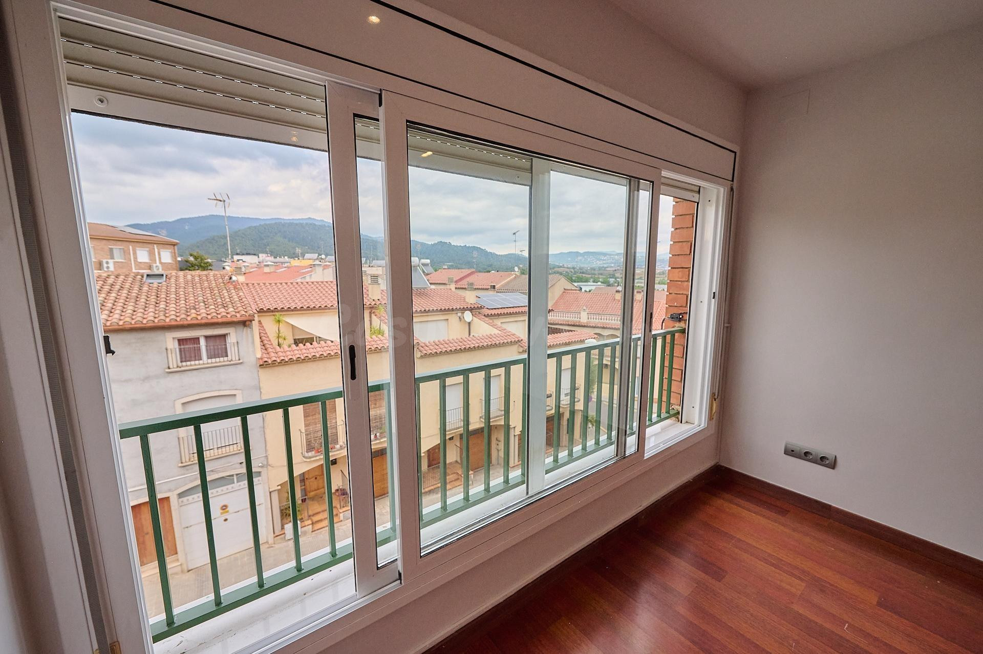 Piso en avinguda can baixeres 20 “las mejores vistas , la co - foto 2
