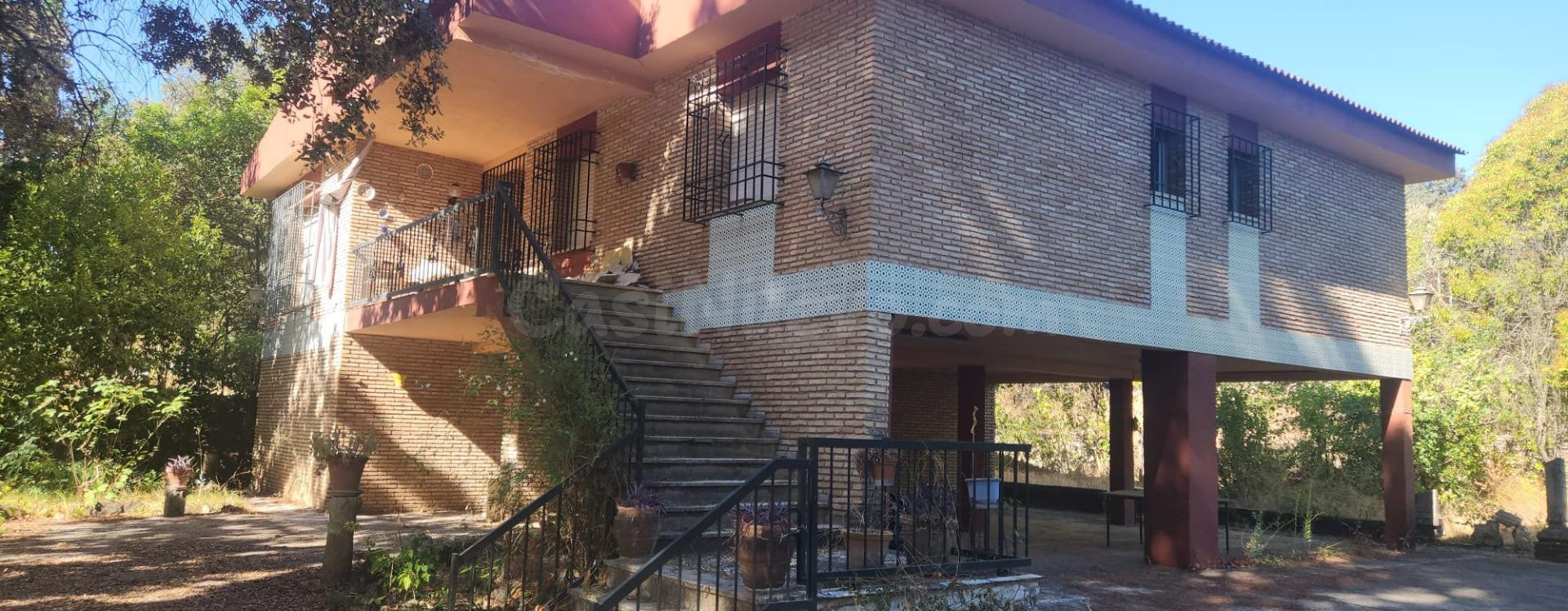 Chalet en Santa María de Trassierra Parcela de 1.983m2 (Urba - foto 2