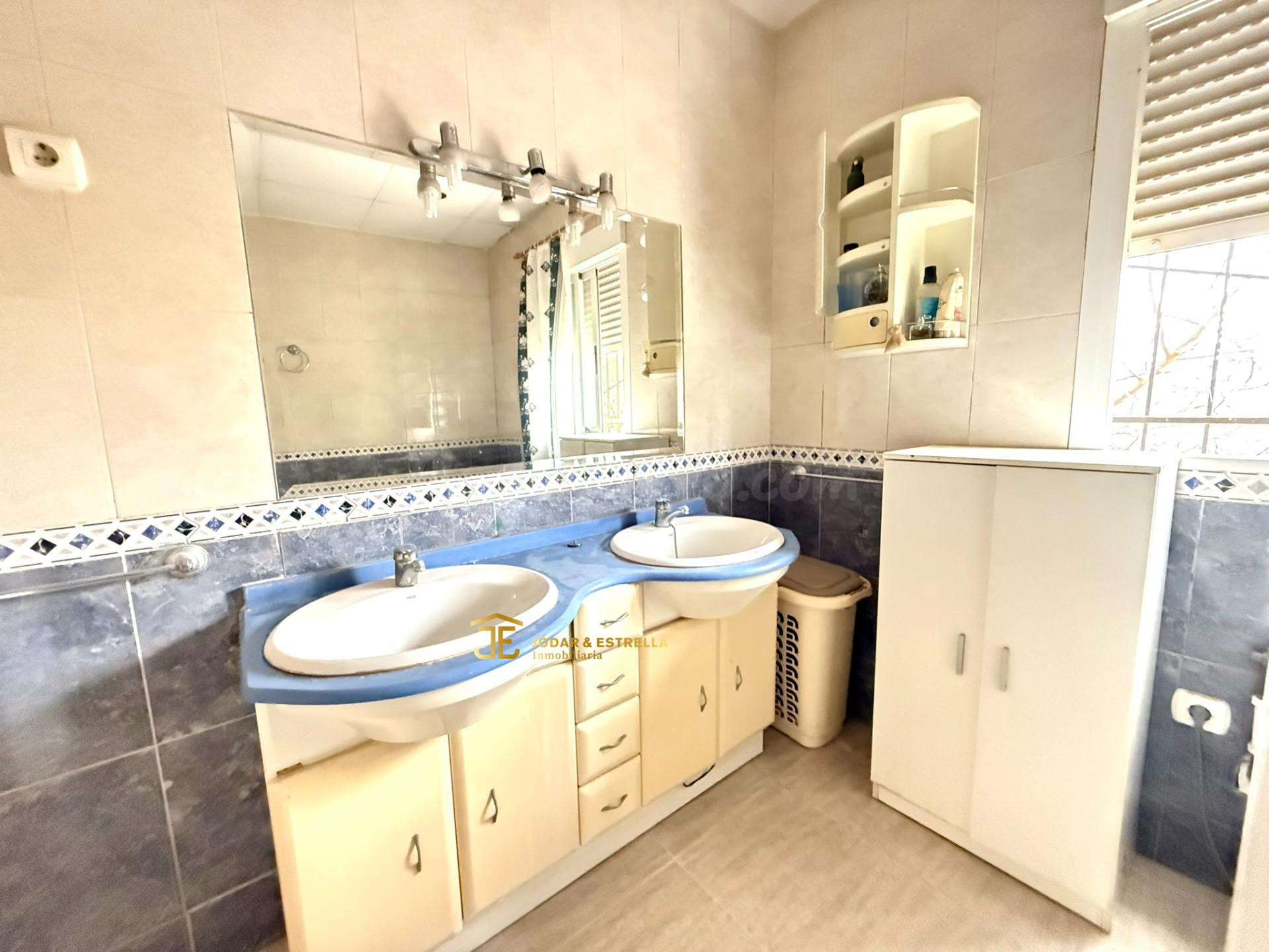 CASA DE CAMPO CON 3 DORMITORIOS EN PURIAS. - foto 4