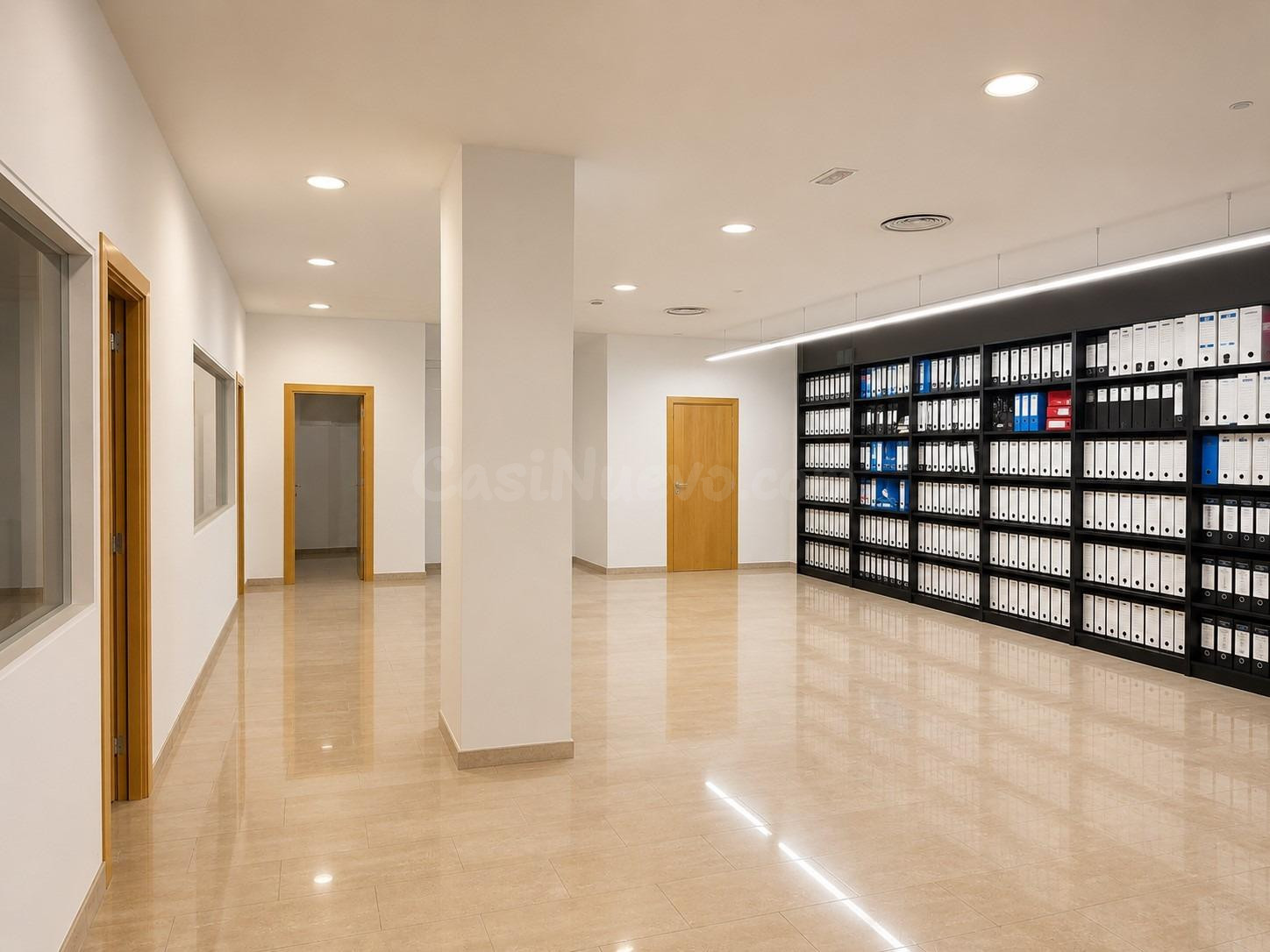LOCAL COMERCIAL DE 360 m2 EN EL CORAZON DE TERRASSA - foto 2