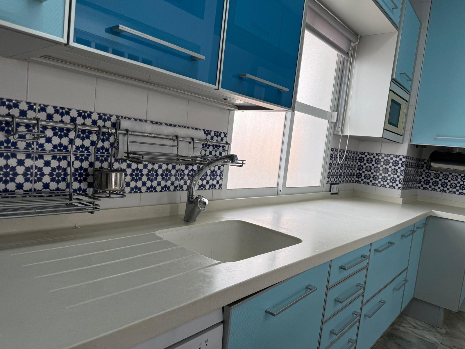 Exclusiva vivienda con terraza de 93 m2, vistas al mar y ubi - foto 5
