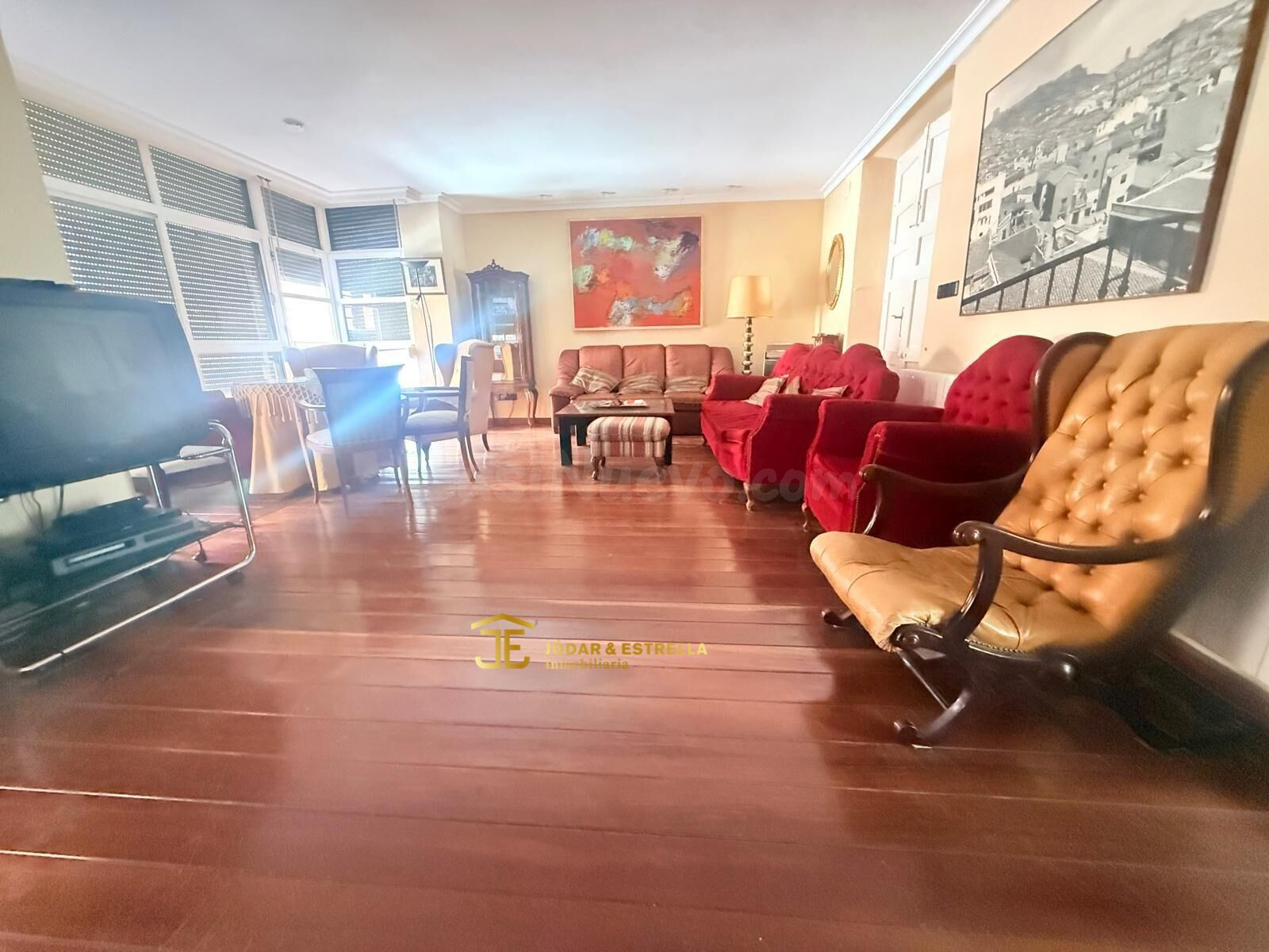 MARAVILLOSA CASA EN PLAZA CALDERON. - foto 4