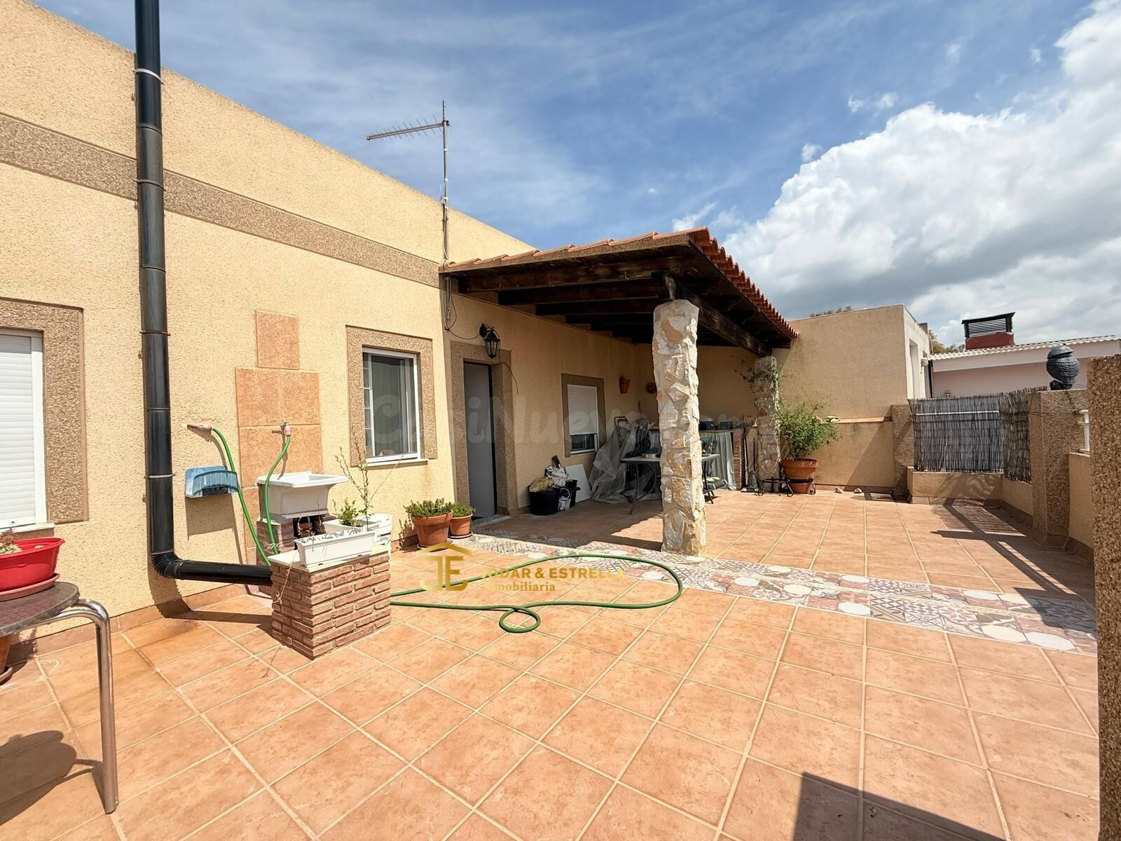 CASA CON AMPLIA TERRAZA EN VIRGEN DE LAS HUERTAS - foto 5