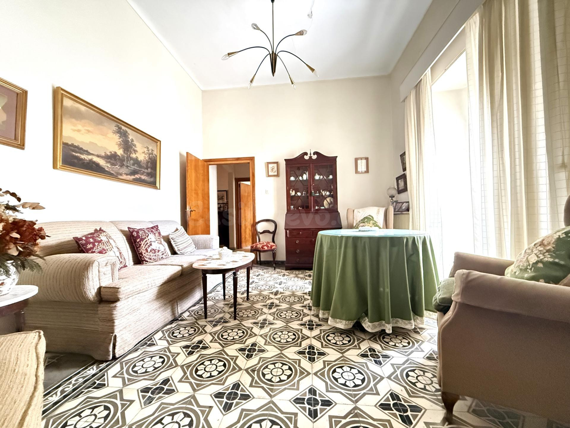 Casa en el centro de Bujalance con grandes patios - foto 3