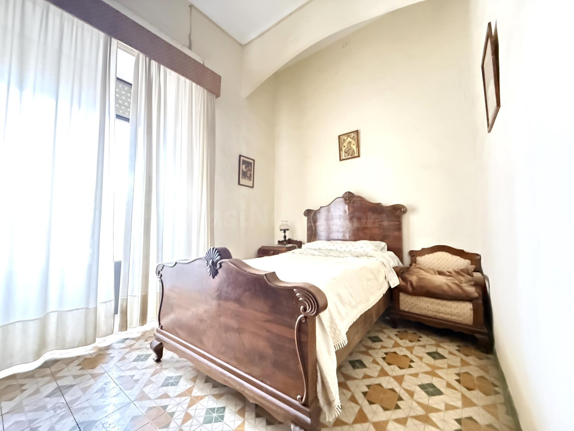Casa de 533 m2 en el centro con grandes patios y múltiples p - foto 3