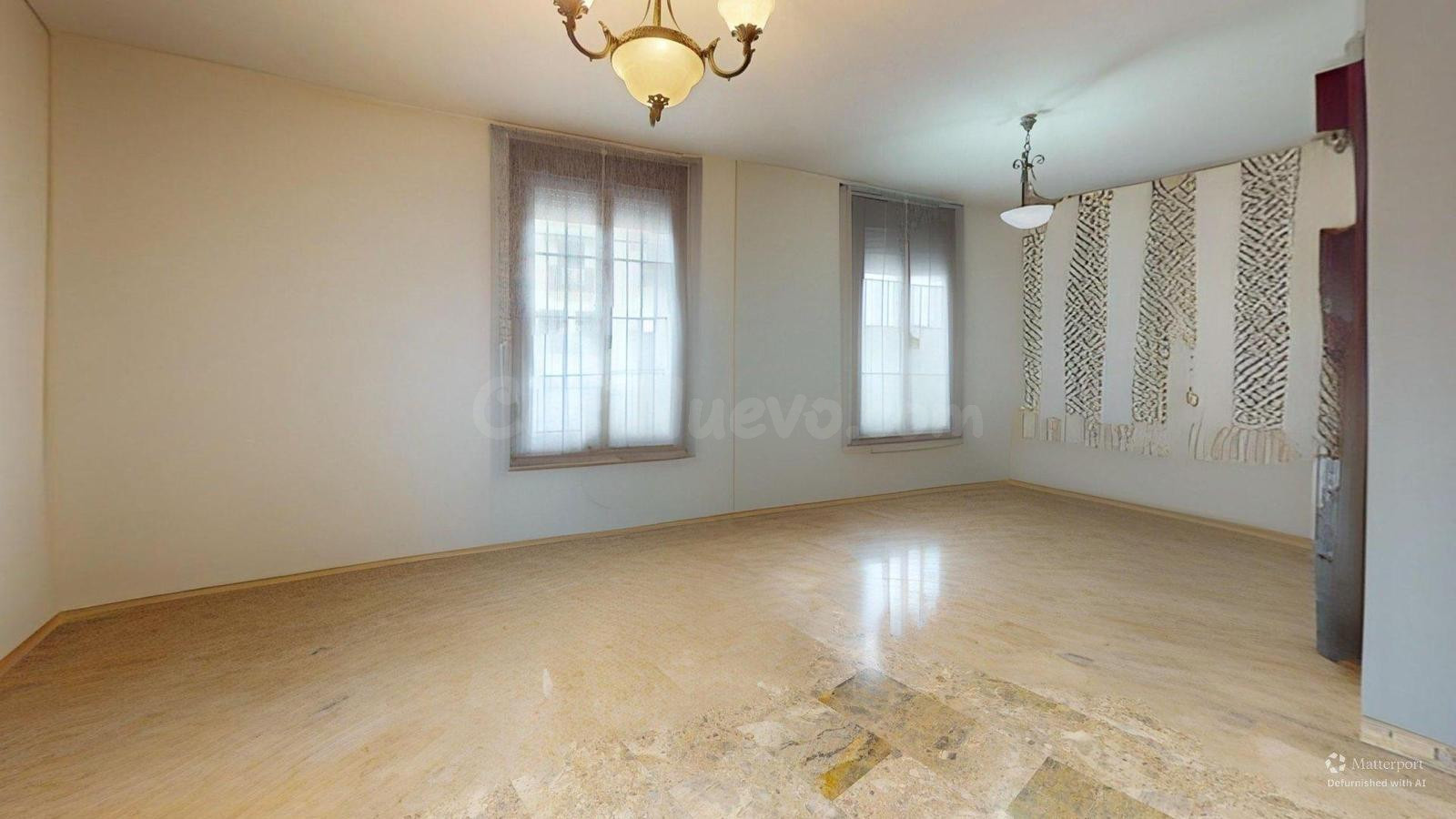 ¡¡ CASA ESPACIOSA CON SÓTANO, PATIO Y TERRAZA EN VILLAFRANCA - foto 4