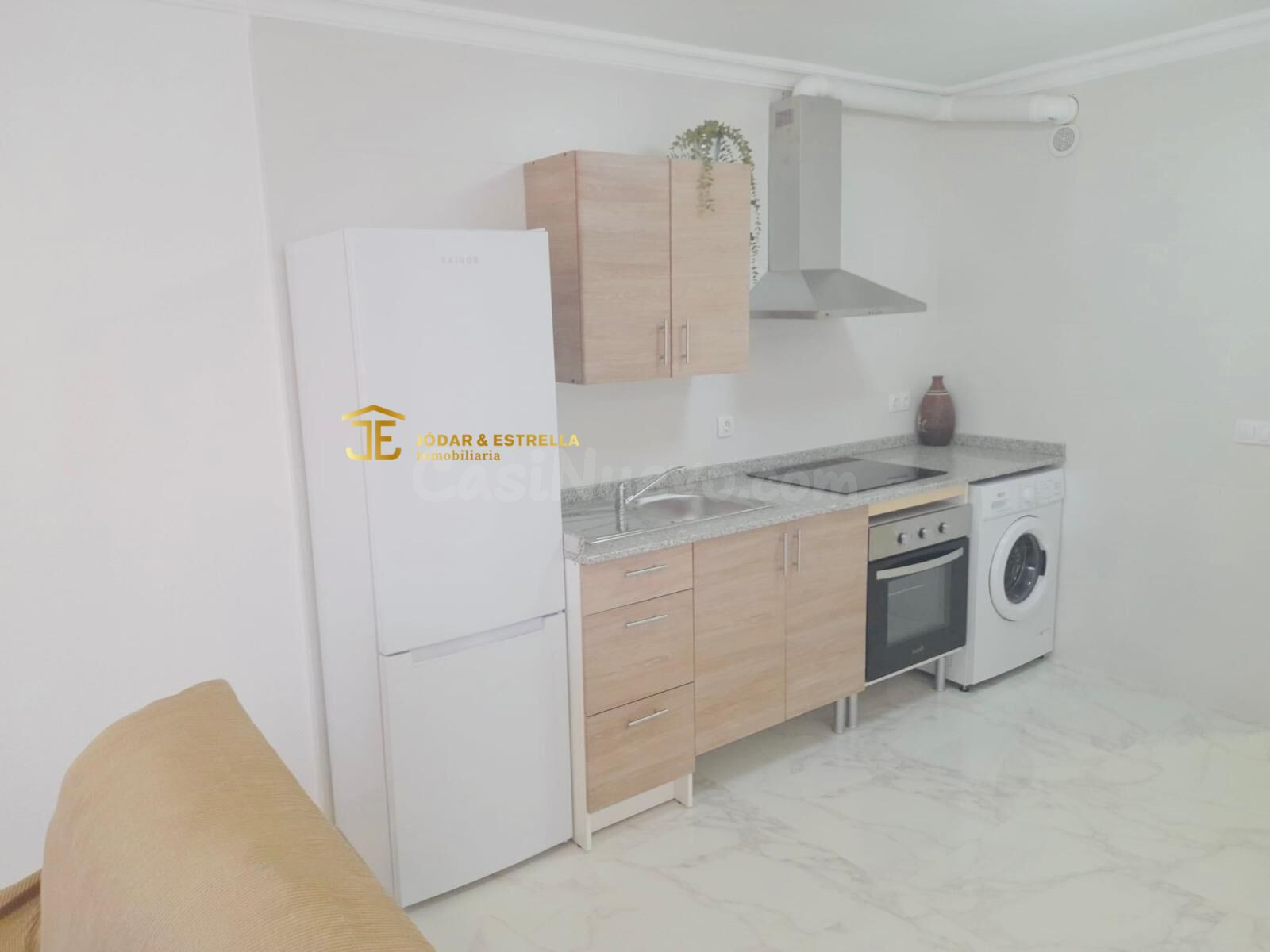 PISO DIVIDIDO EN DOS APARTAMENTOS CON 2 GARAJES IDEAL PARA I - foto 5