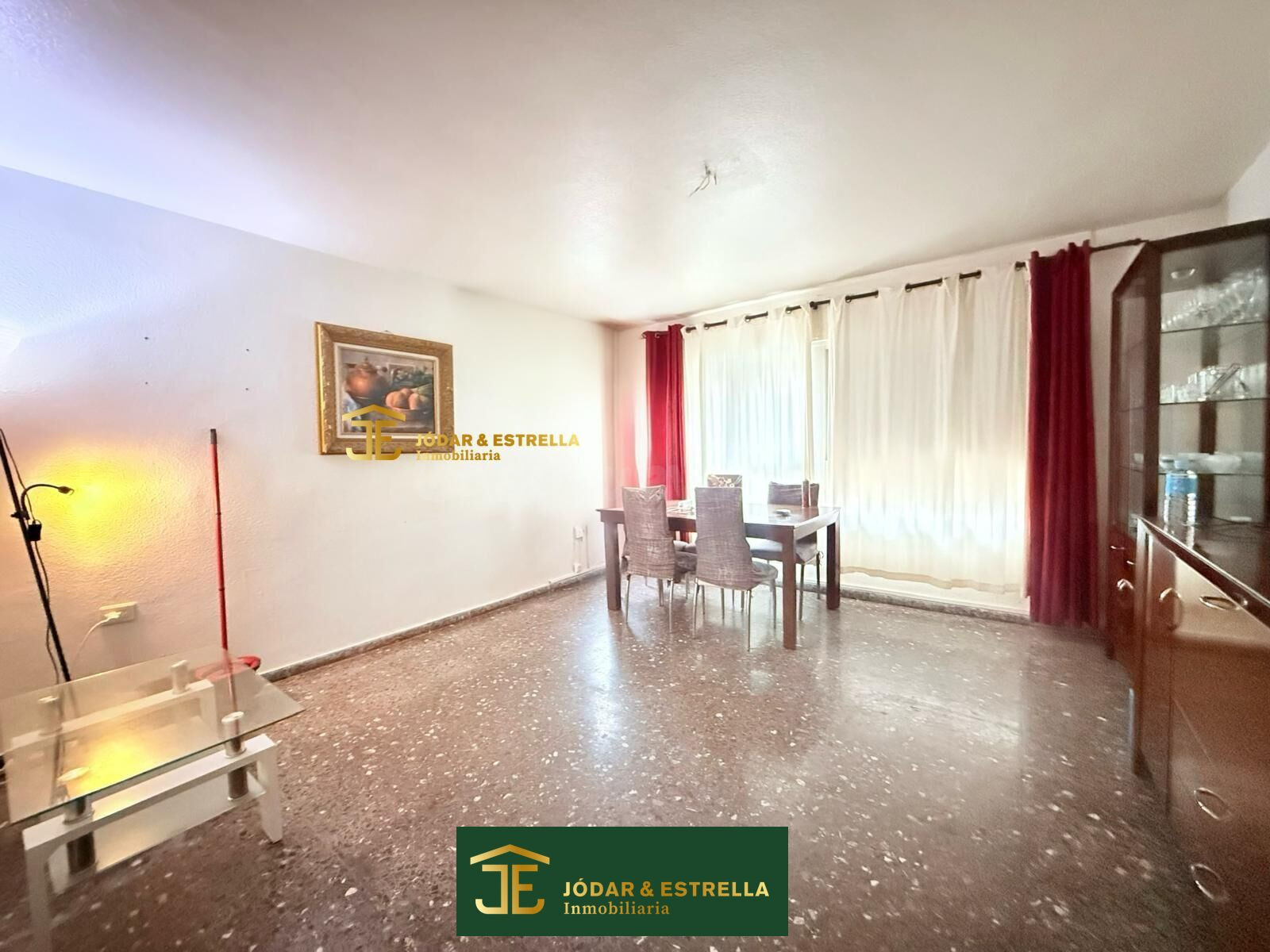 ALAMEDA DE CERVANTES PISO CON CUATRO DORMITORIOS. - foto 3
