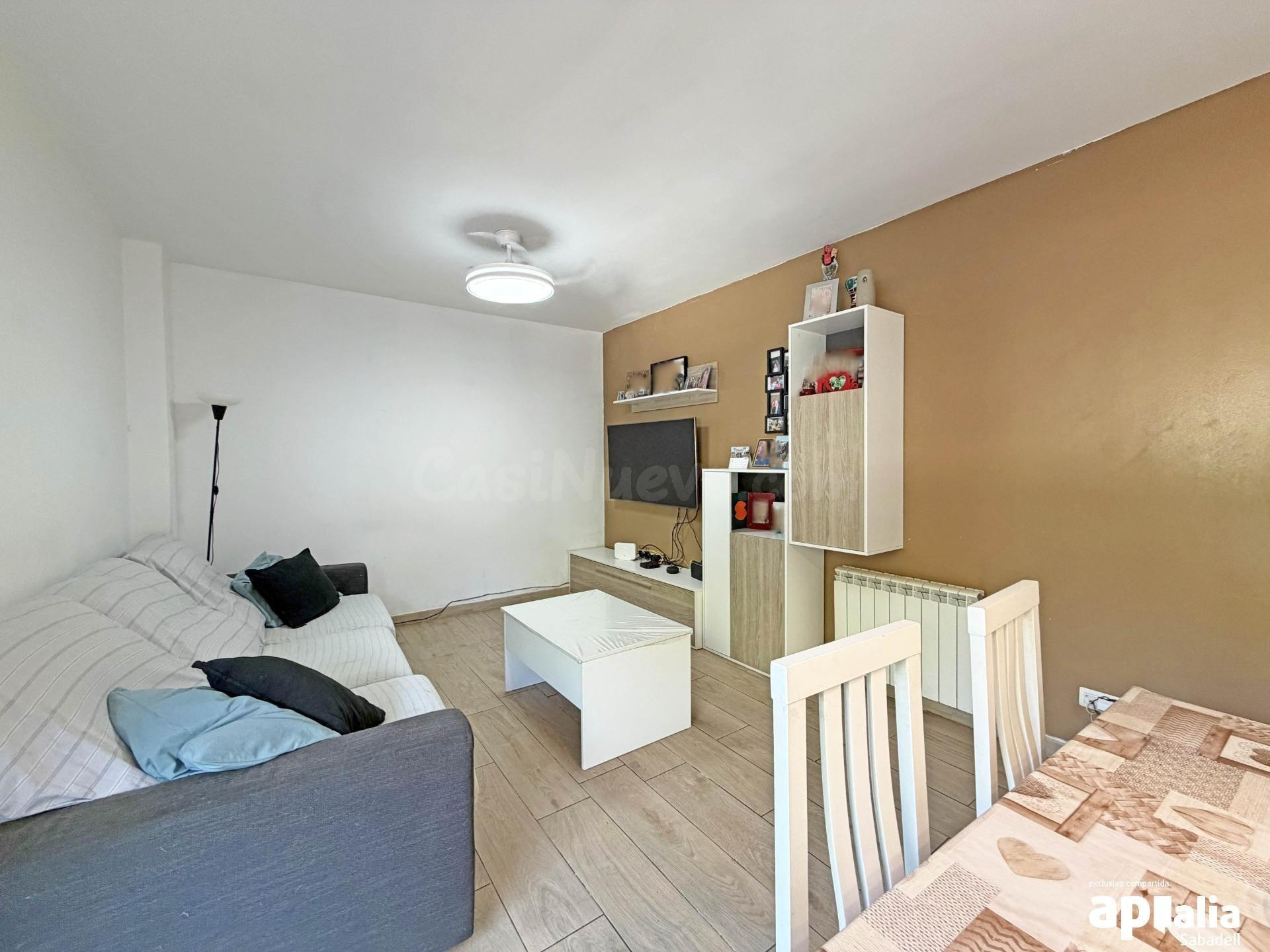 FANTÁSTICO PISO EN VENTA CON PARKING EN PARC EUROPA. BARBERÀ - foto 5