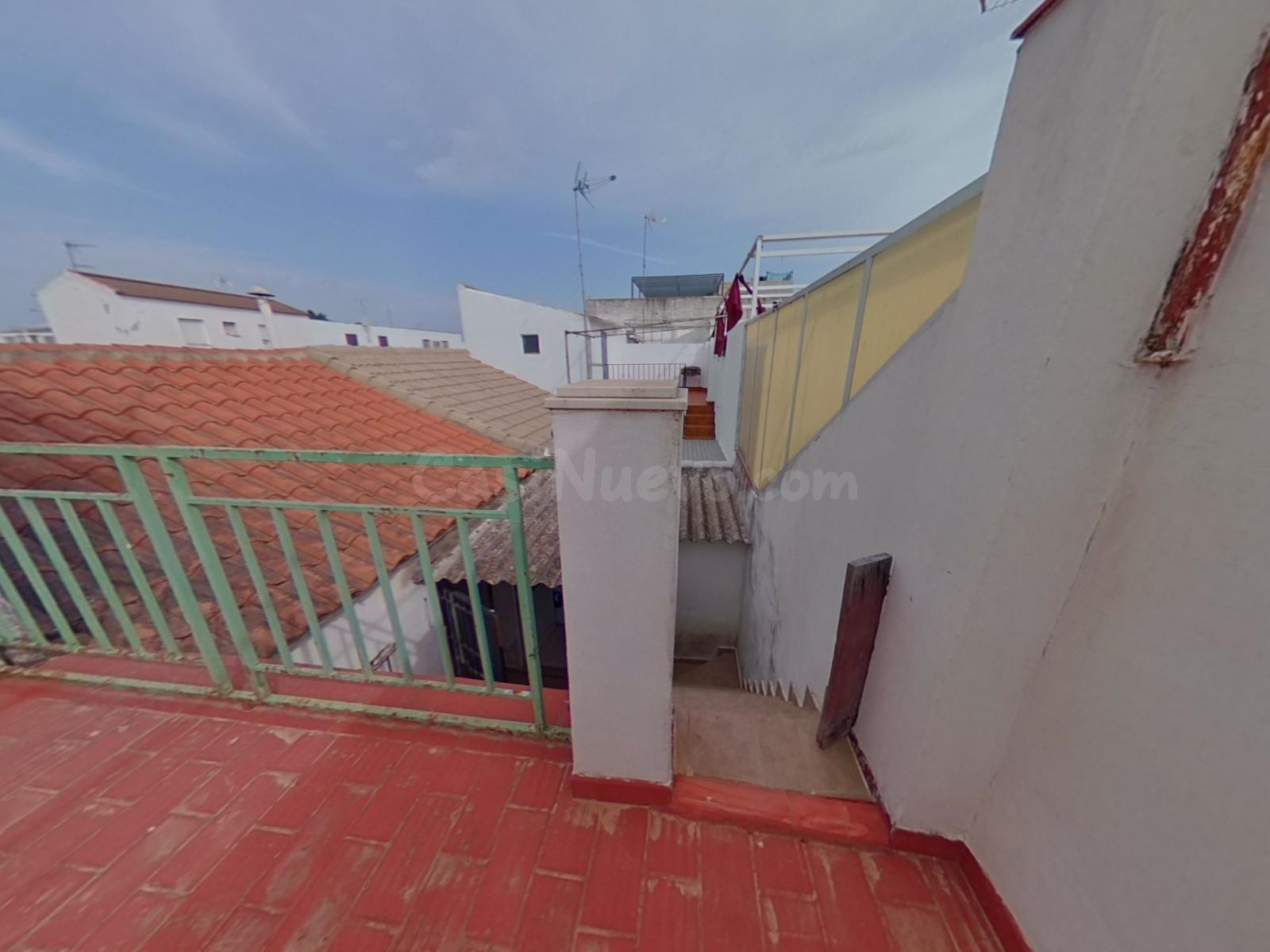 ¡¡ CASA INDEPENDIENTE REFORMADA Y AMUEBLADA, CON PATIO Y AZO - foto 5