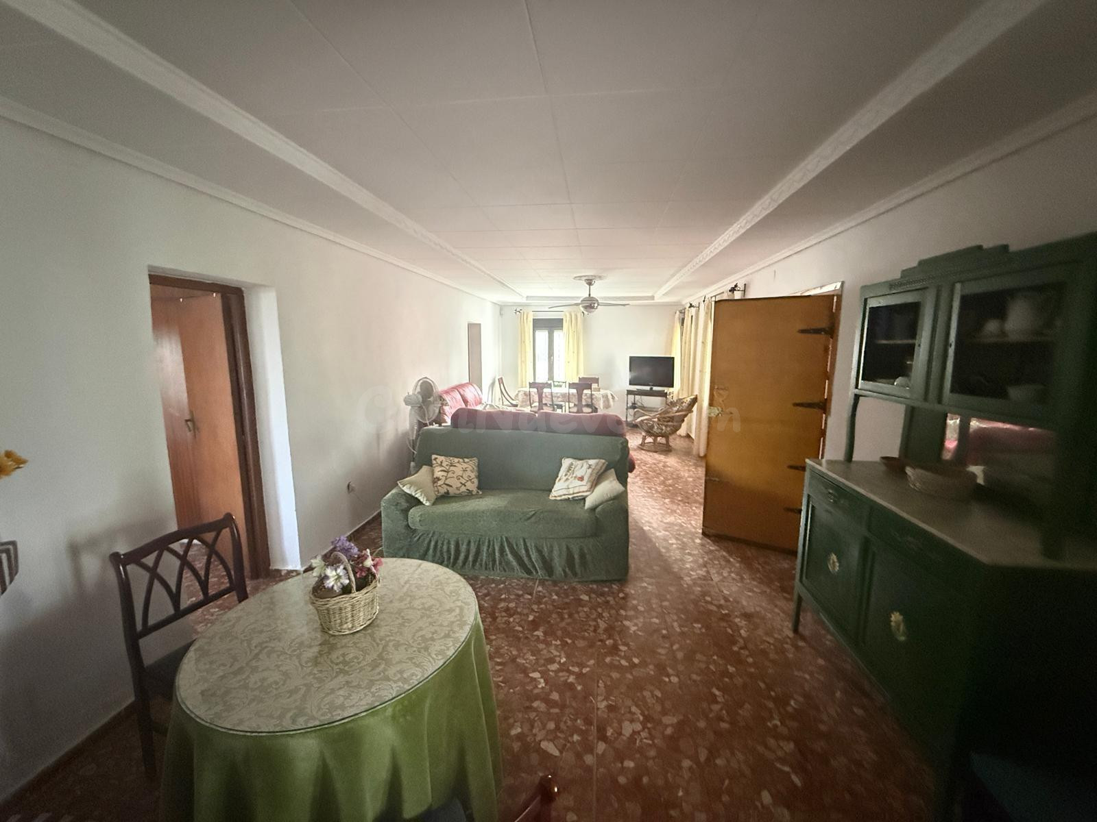 Exclusiva finca con caserío, jardín y piscina en entorno nat - foto 5