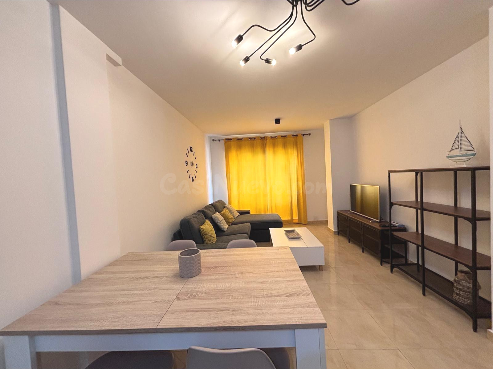 APARTAMENTO SEMINUEVO EN SAN JOSE CON PLAZA DE GARAJE - foto 2