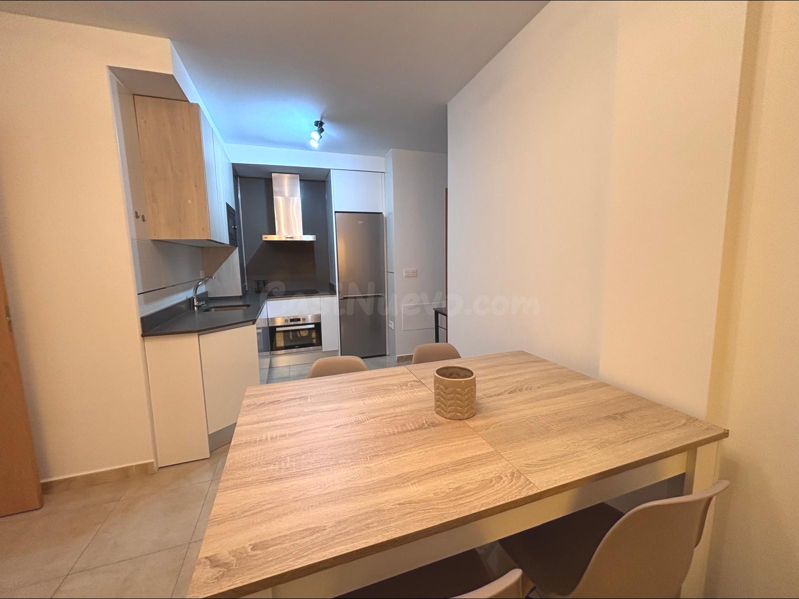 APARTAMENTO SEMINUEVO EN SAN JOSE CON PLAZA DE GARAJE - foto 3