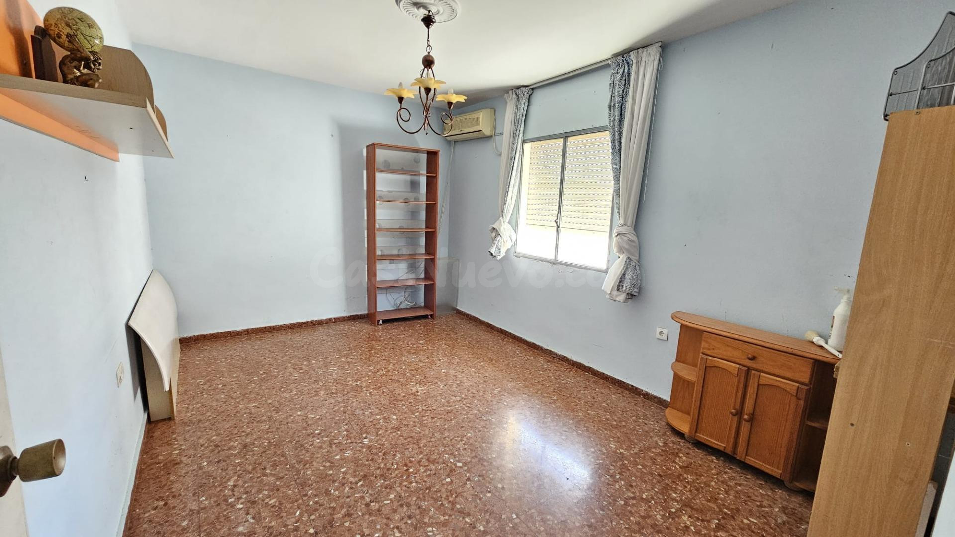 ¡TU NUEVO HOGAR: AMPLITUD, COMODIDAD Y POTENCIAL EN UNA SOLA - foto 4