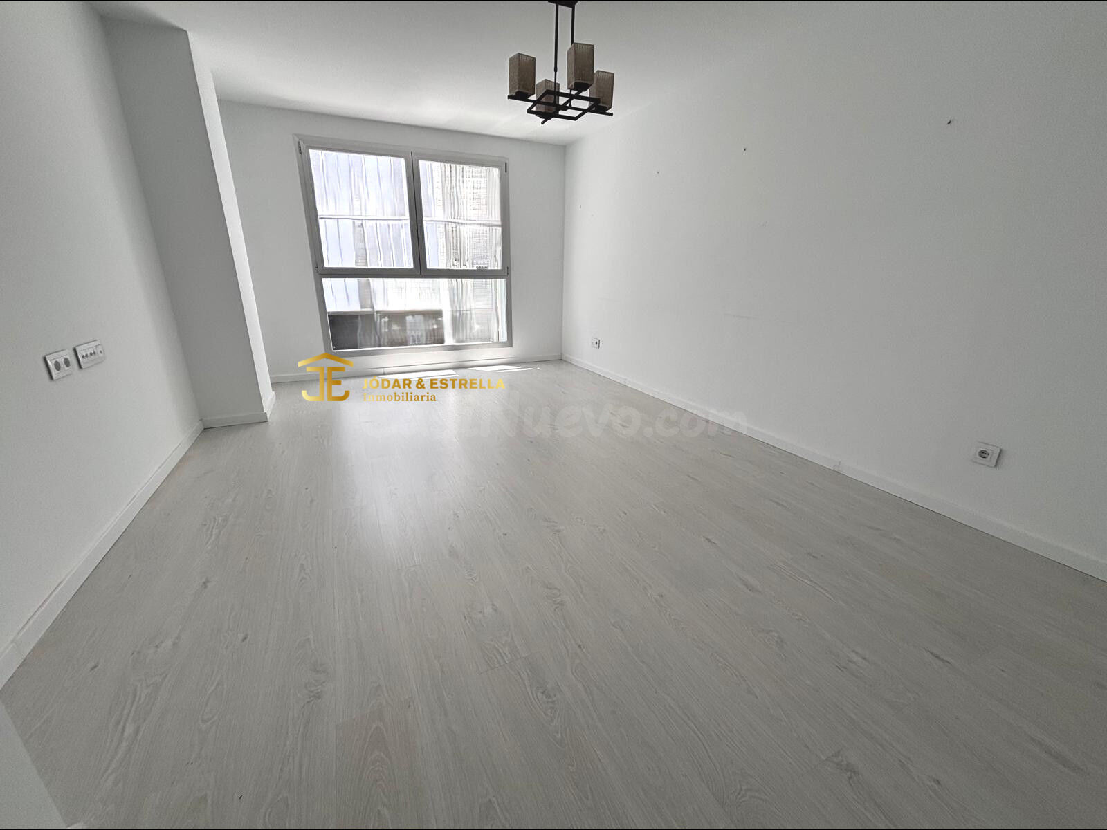 Piso Seminuevo de 4 dormitorios en el Centro de Lorca - foto 2