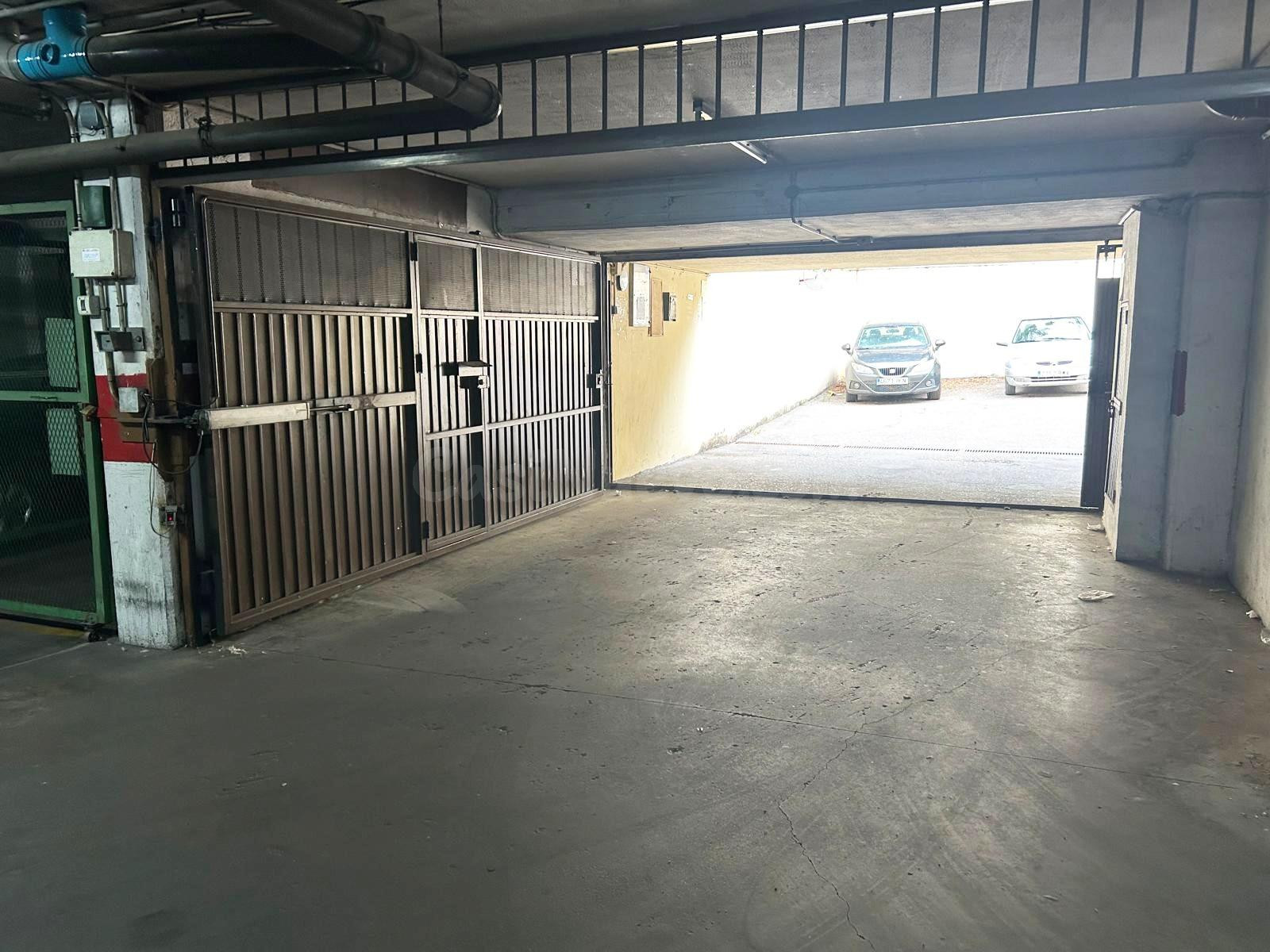 ¡LA PLAZA DE GARAJE QUE BUSCABAS EN PLENA AVENIDA DE CADIZ ! - foto 5