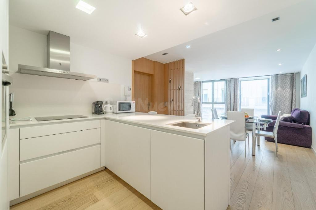Apartamento reformado de 3 dormitorios a 50 metros del mar e