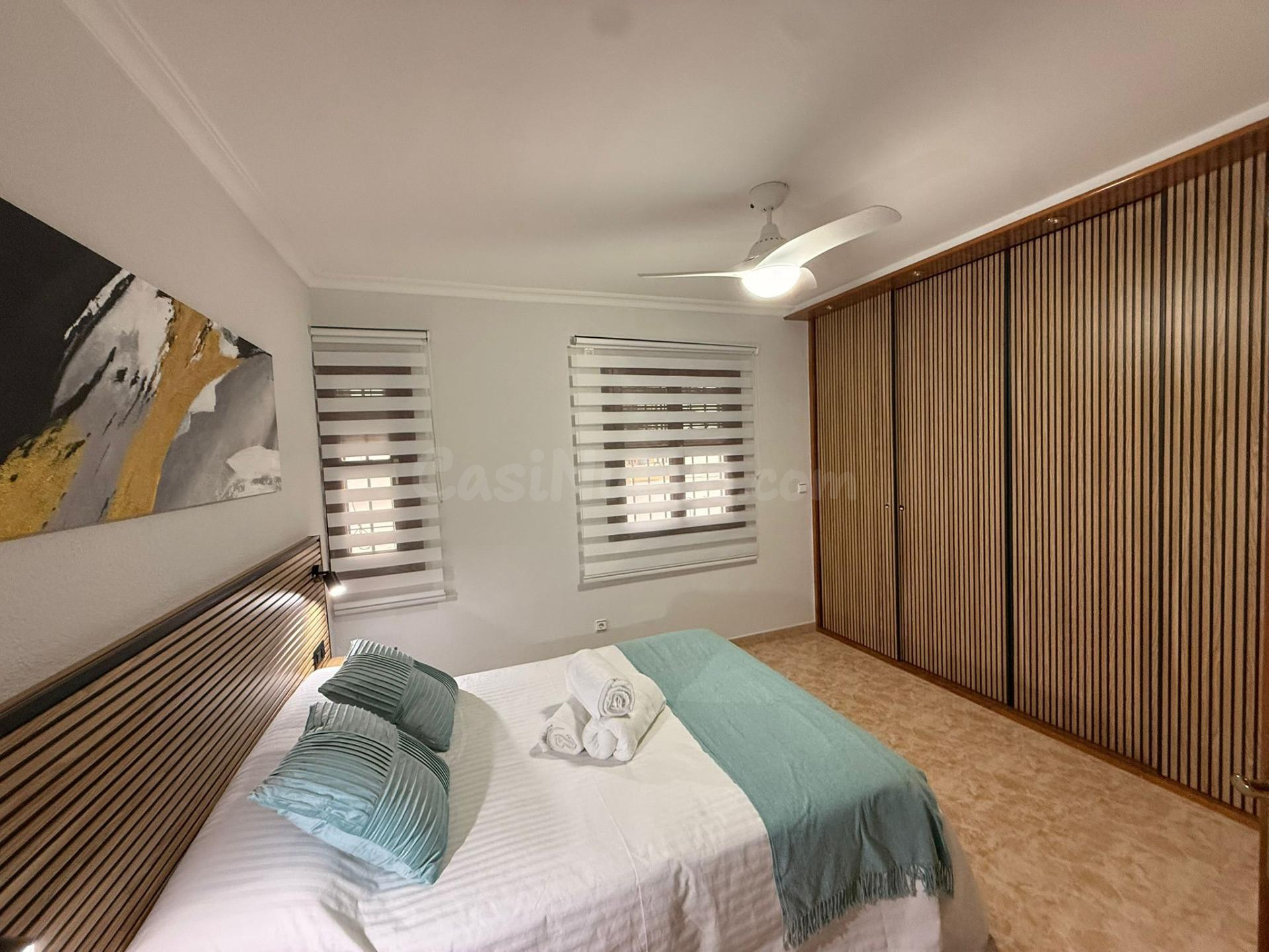 MAGNIFICO APARTAMENTO TURISTICO CON PLAZA DE GARAJE Y TRASTE