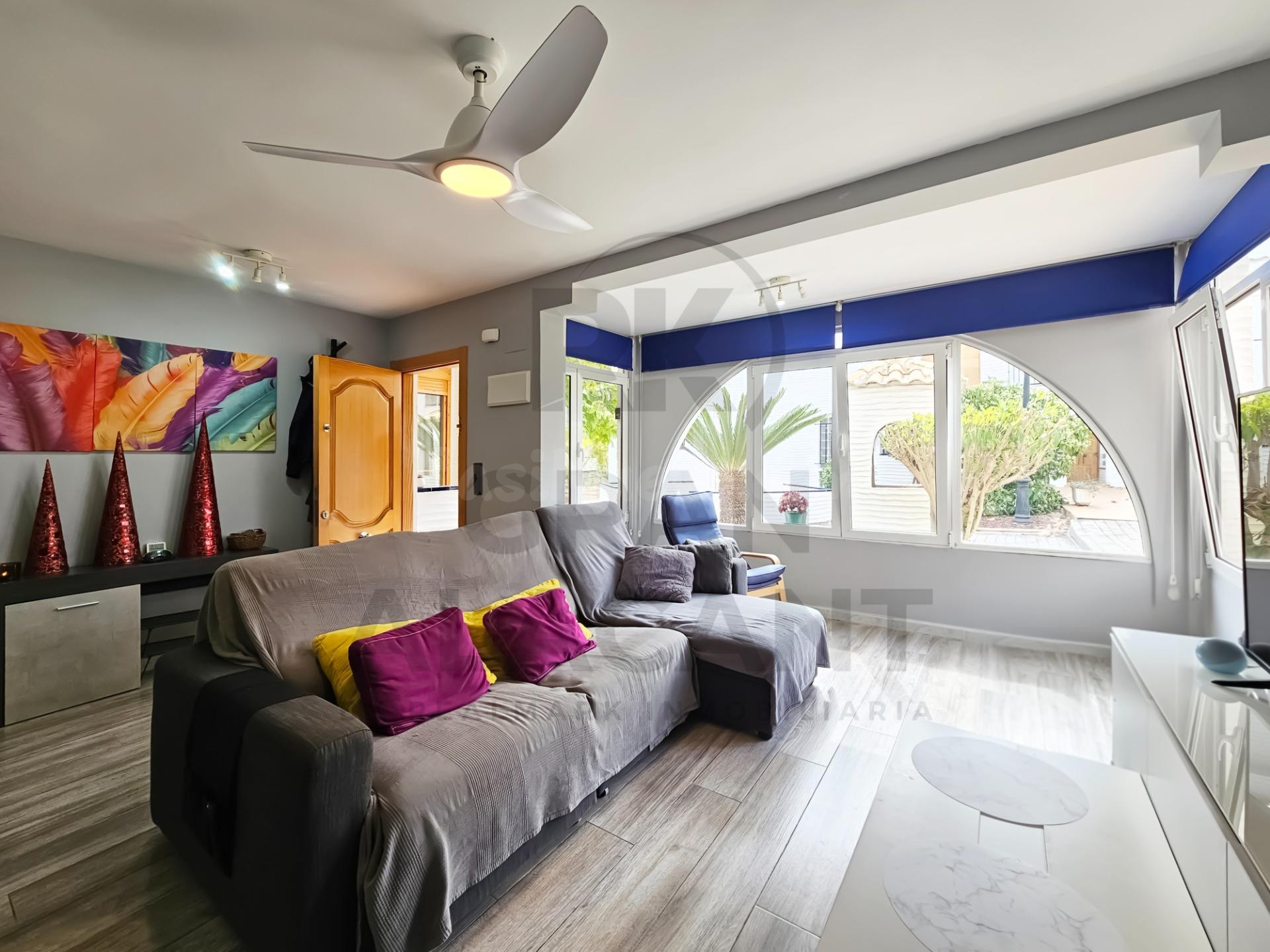 Bungalow luminoso con orientación este en Costa Hispania, a  - foto 3