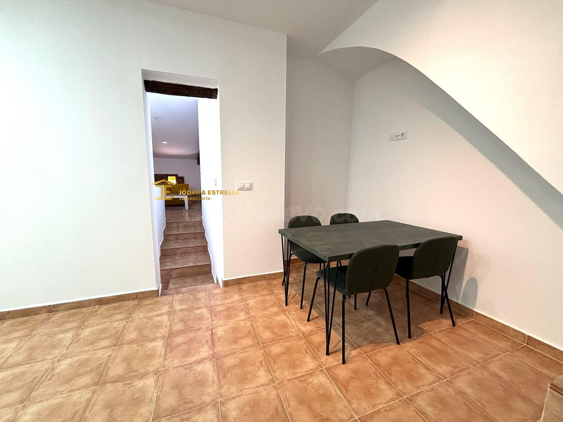 Apartamento totalmente rehabilitado en el centro - foto 3