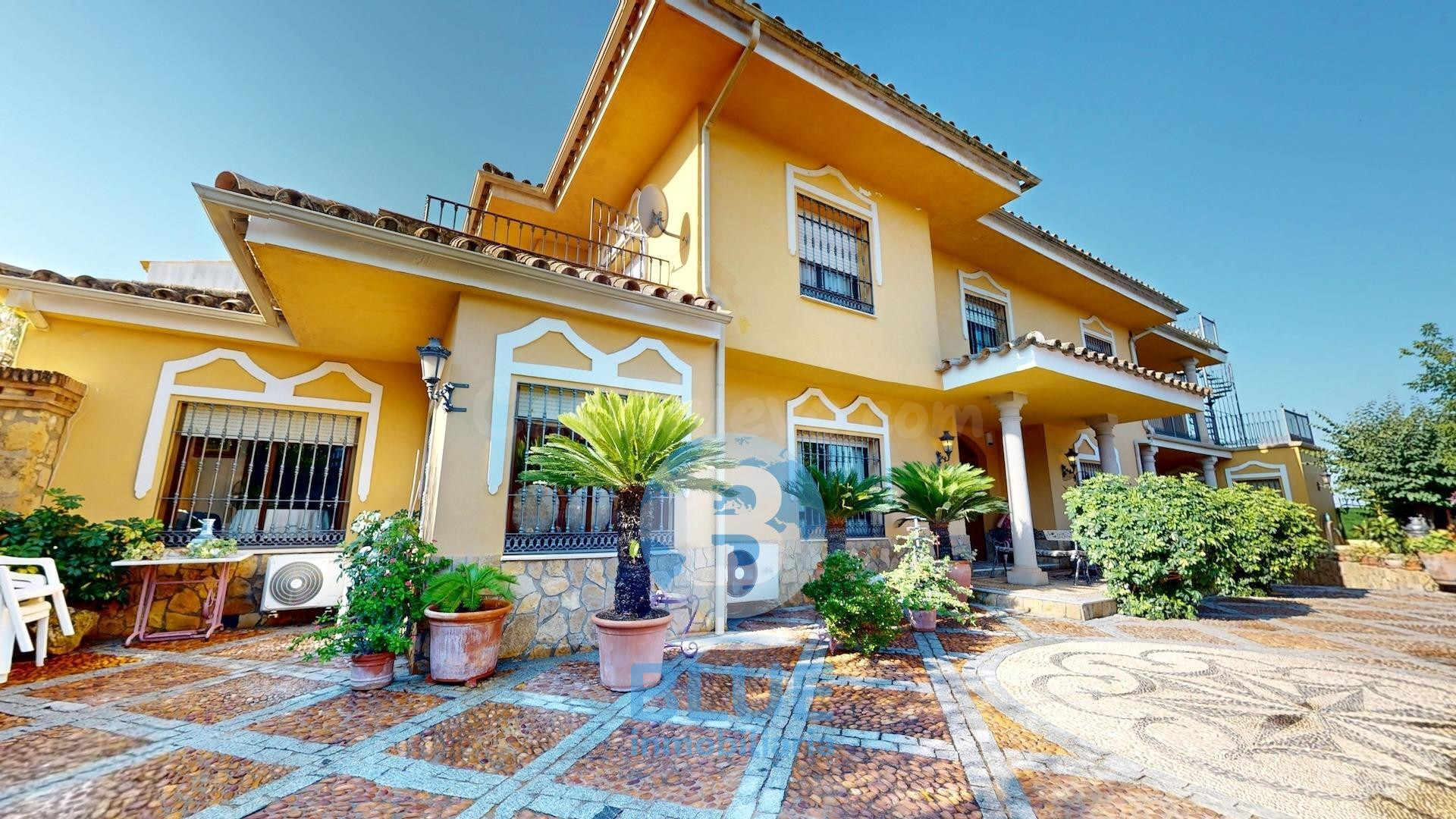 CHALET UNICO A 9 KMS DE CORDOBA